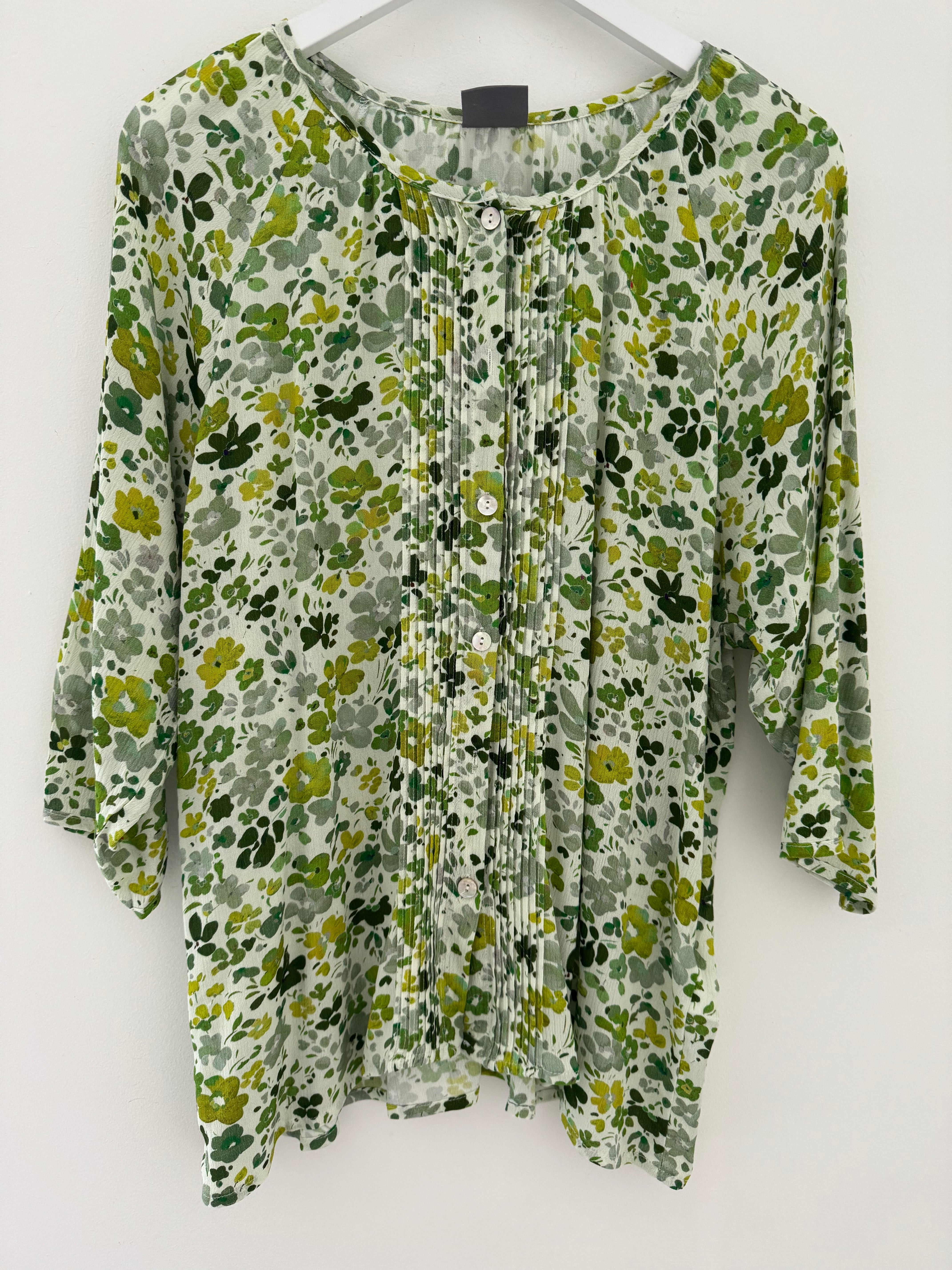Pintuck Ditsy Blouse in Green & Lime