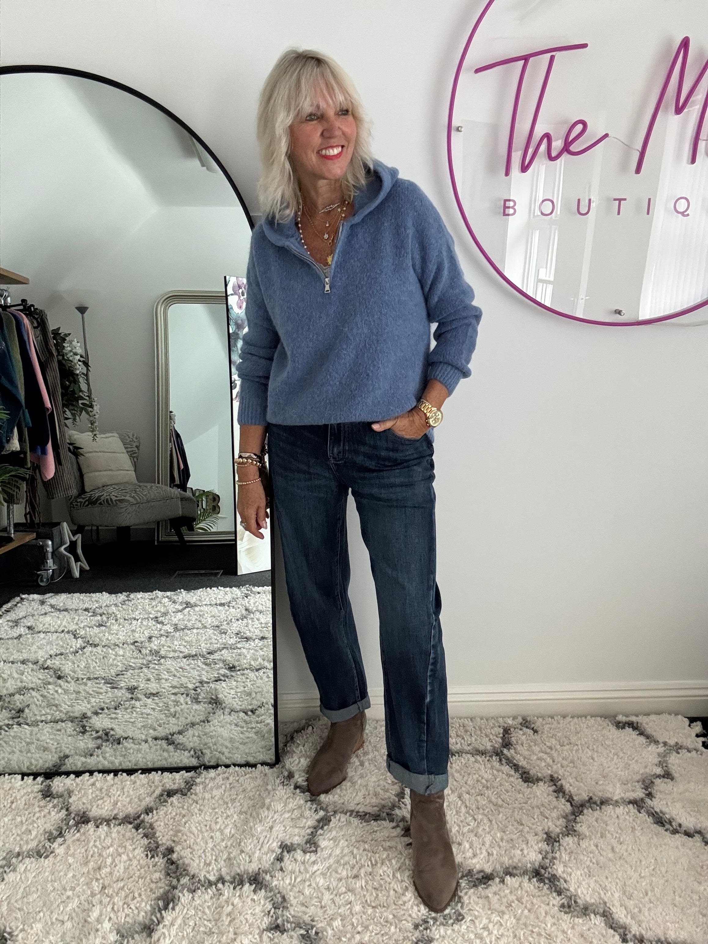 Stretch Boyfriend Jeans in Mid Denim