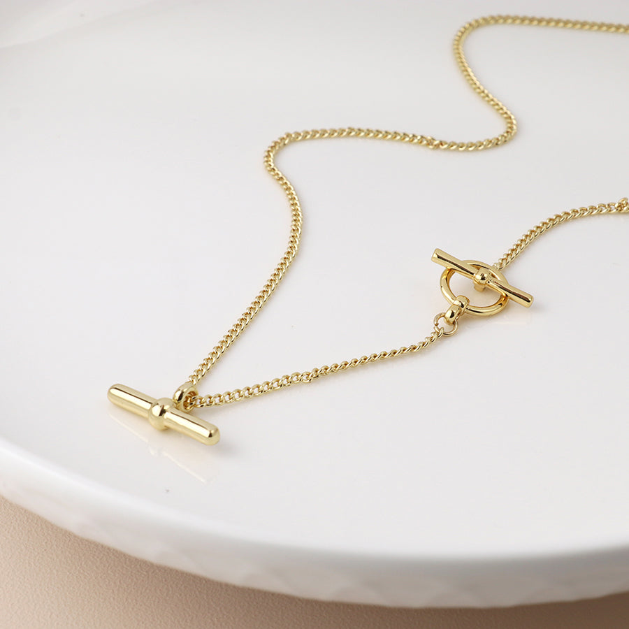 Gold Chain & T-Bar Necklace