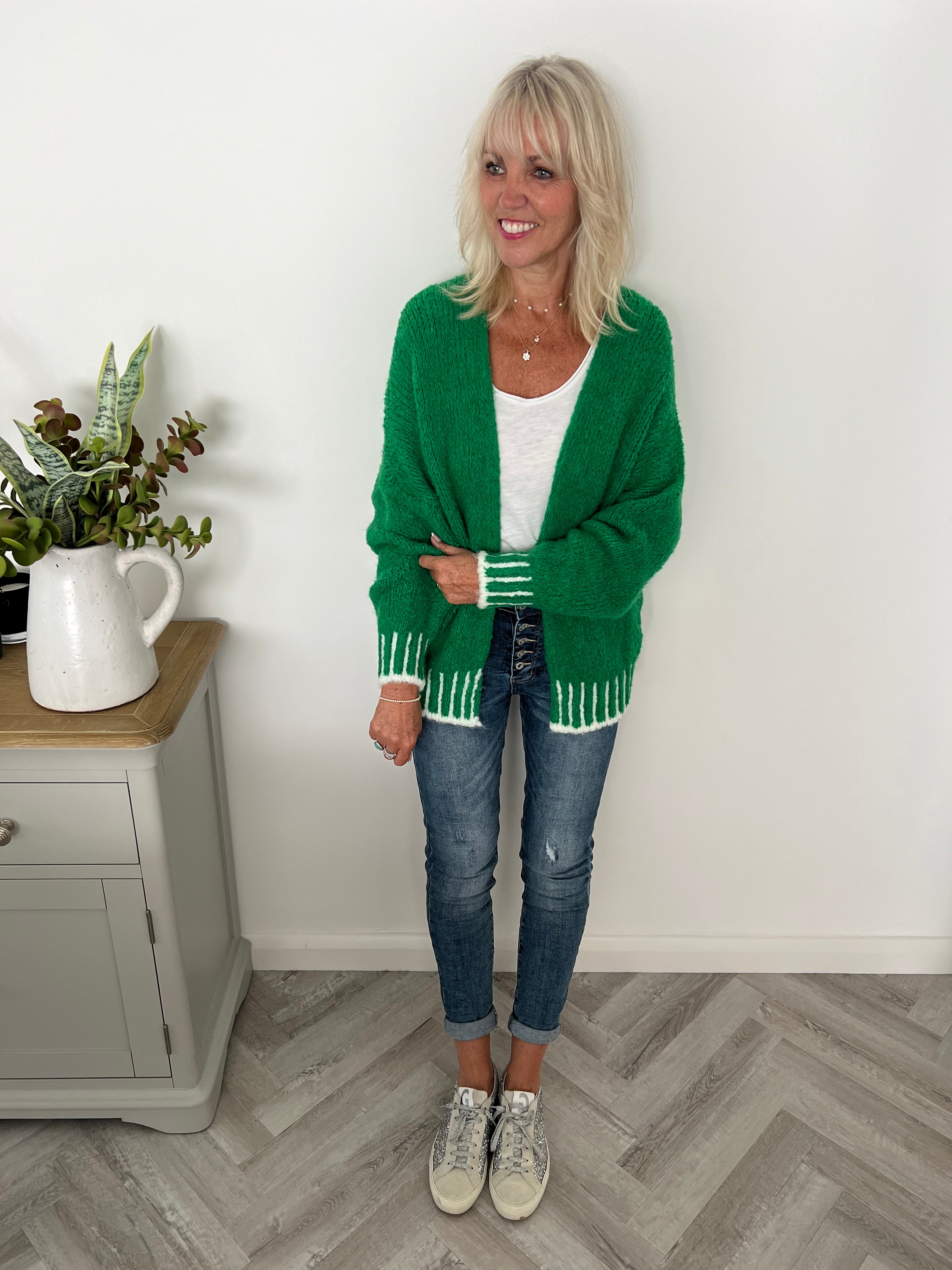 Stunning Cardi in Emerald & White