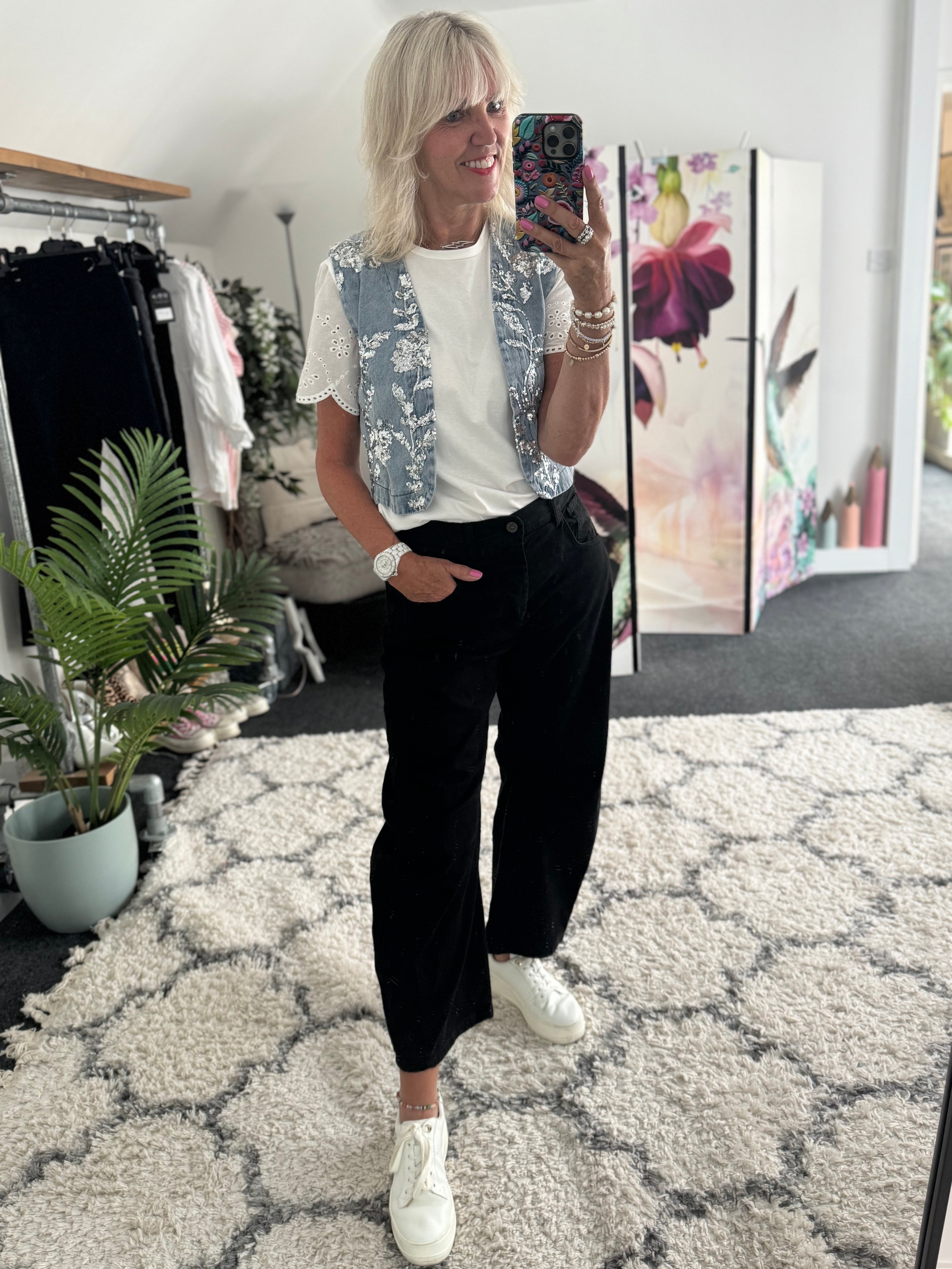Barrel Leg Jeans with Elasticated Waist in Black