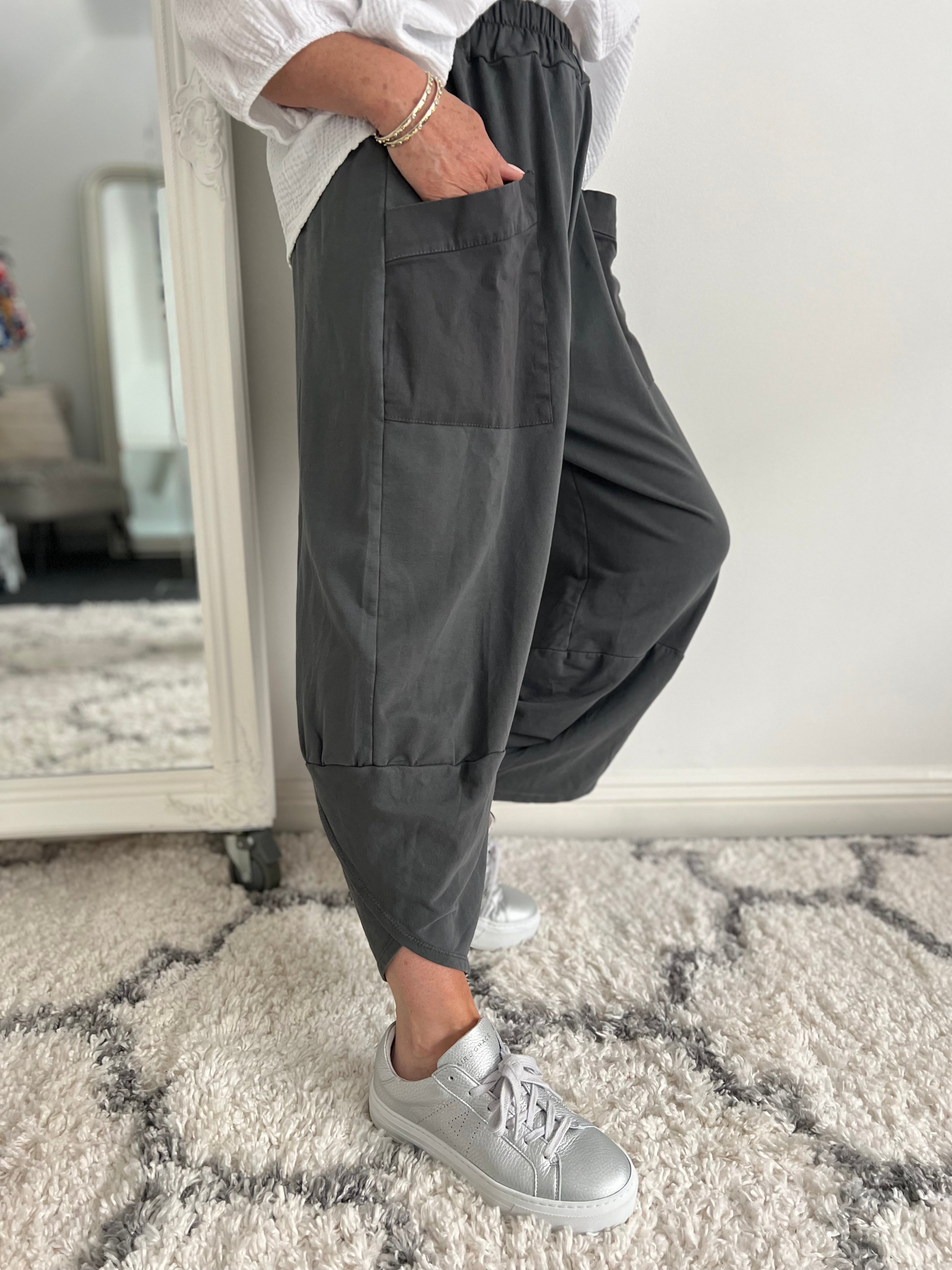Barrel Shape Cotton Jersey Trousers in Charcoal