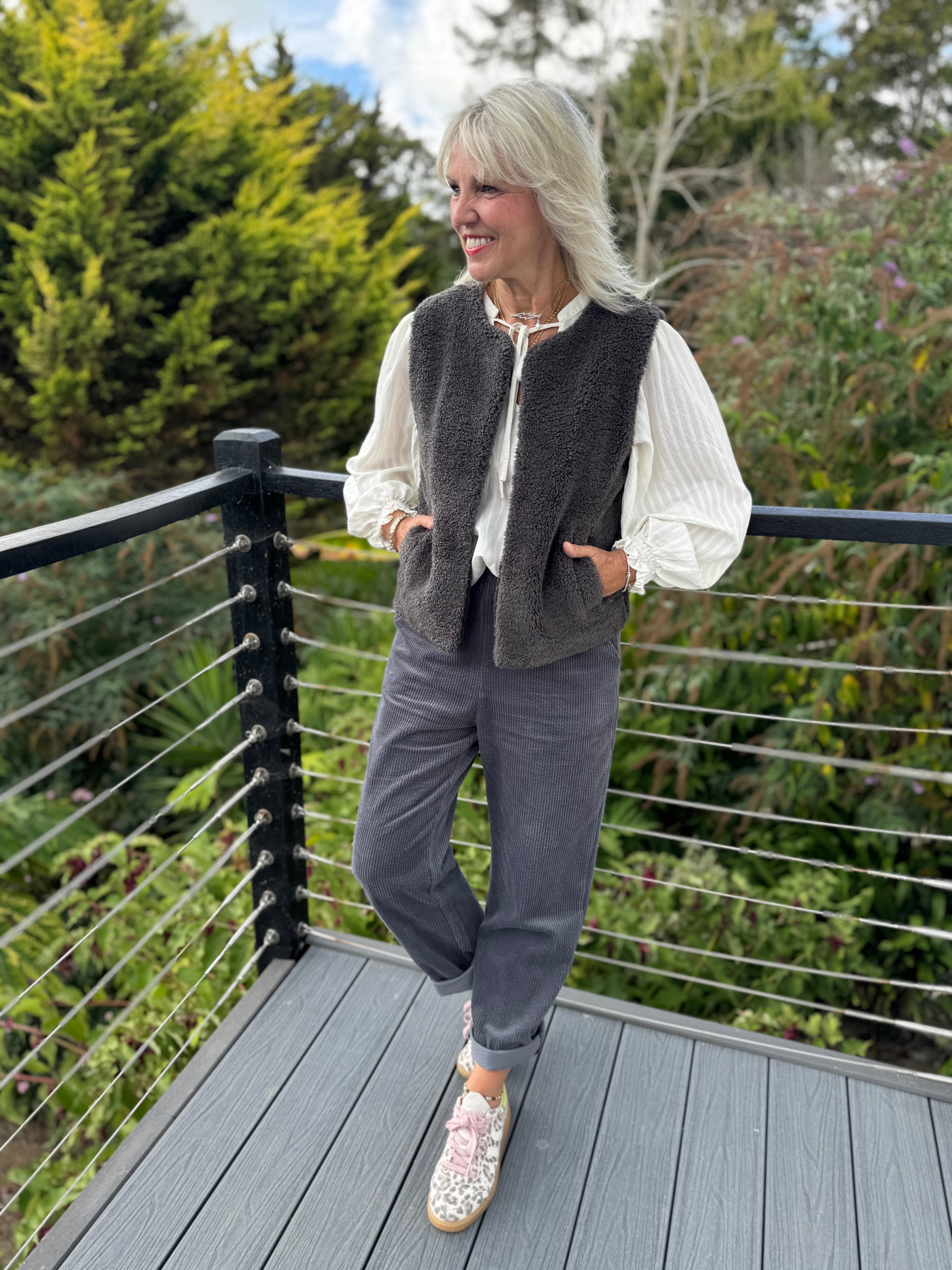 Luxe Teddy Gilet in Cocoa Grey
