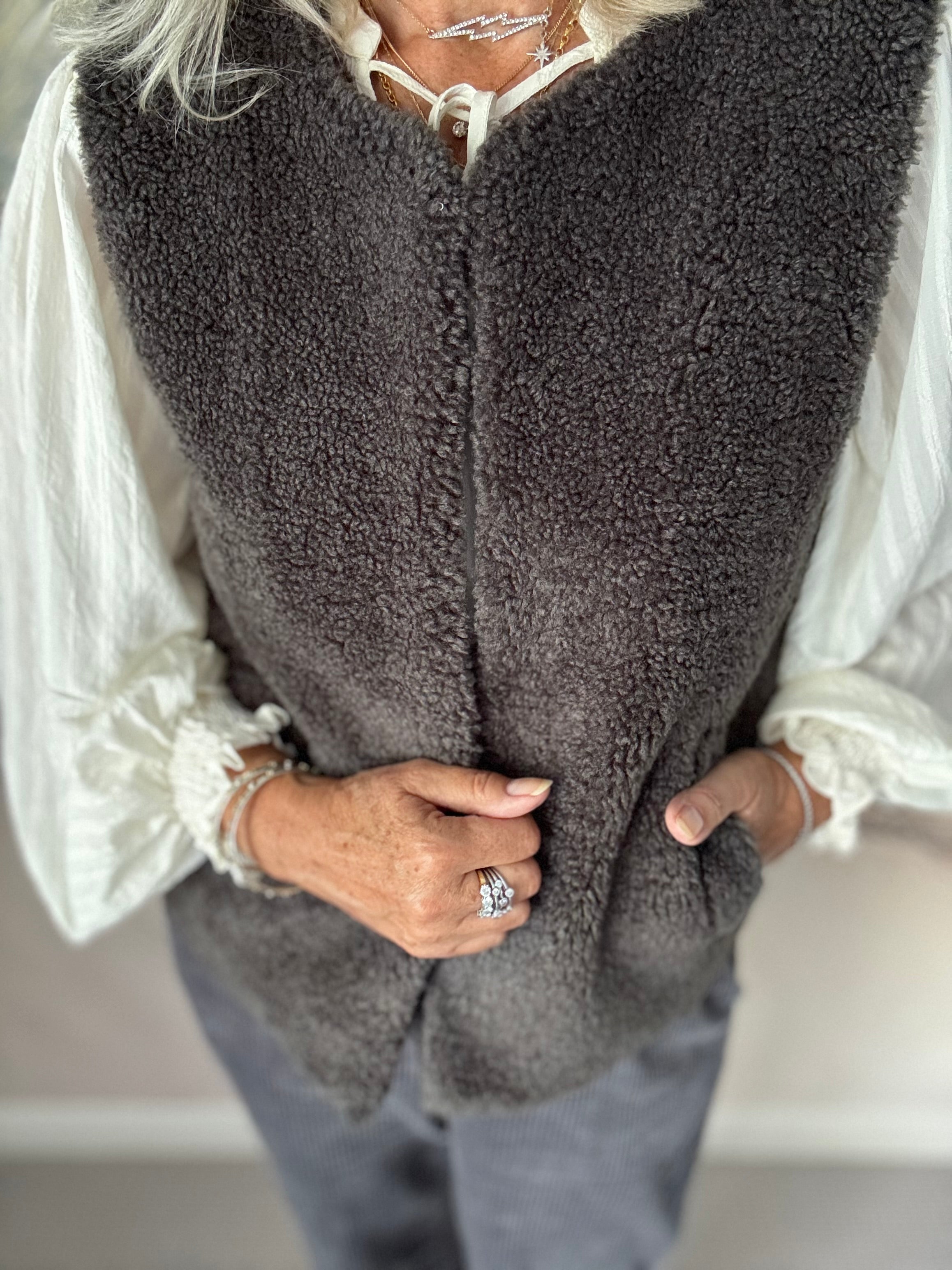 Luxe Teddy Gilet in Cocoa Grey