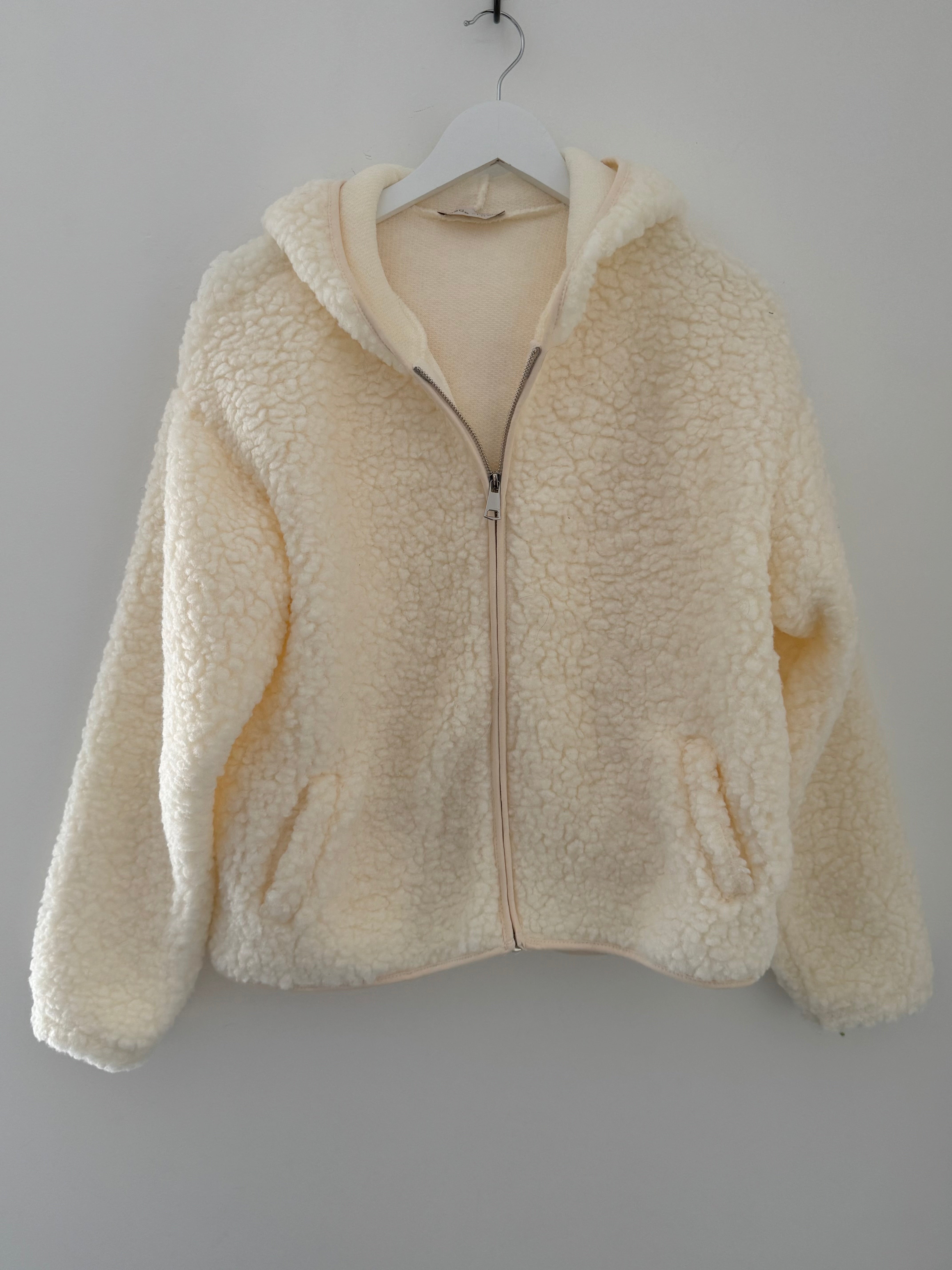 Hooded Teddy Jacket in Vanilla