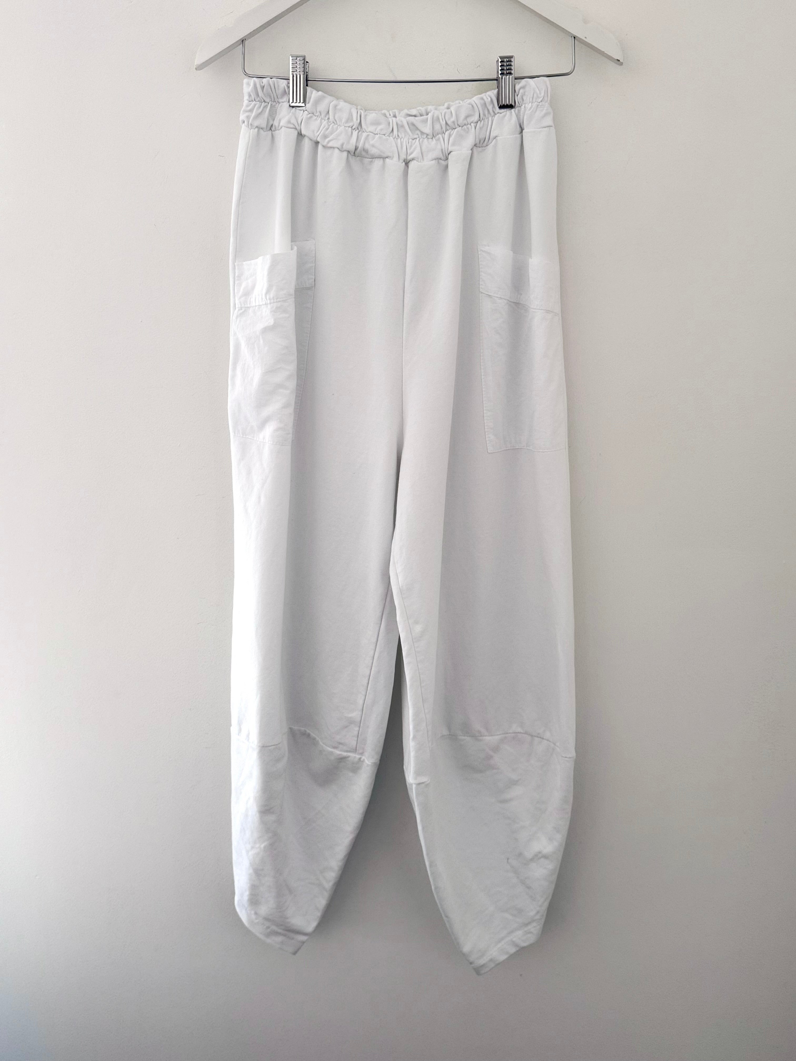 Barrel Shape Cotton Jersey Trousers in White