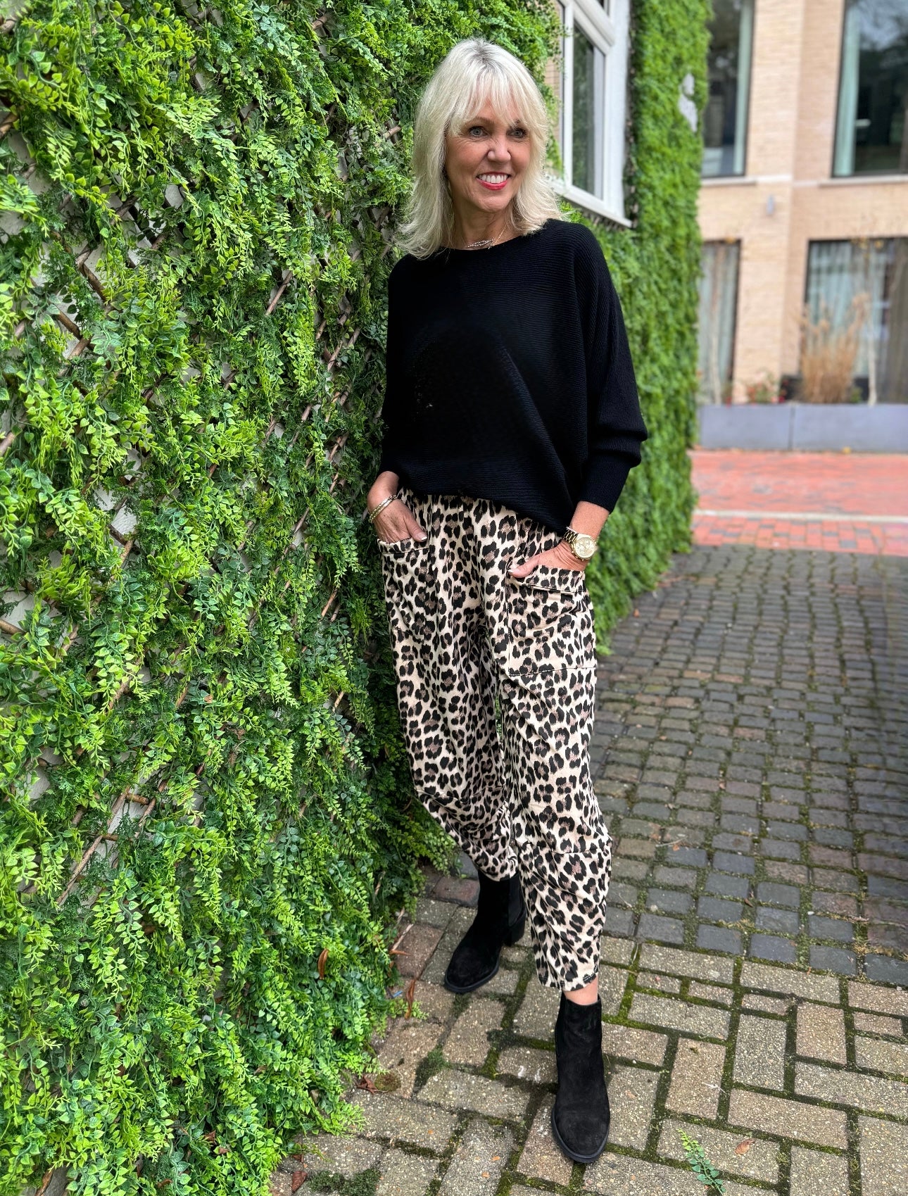 Barrel Stretch Trousers in Leopard