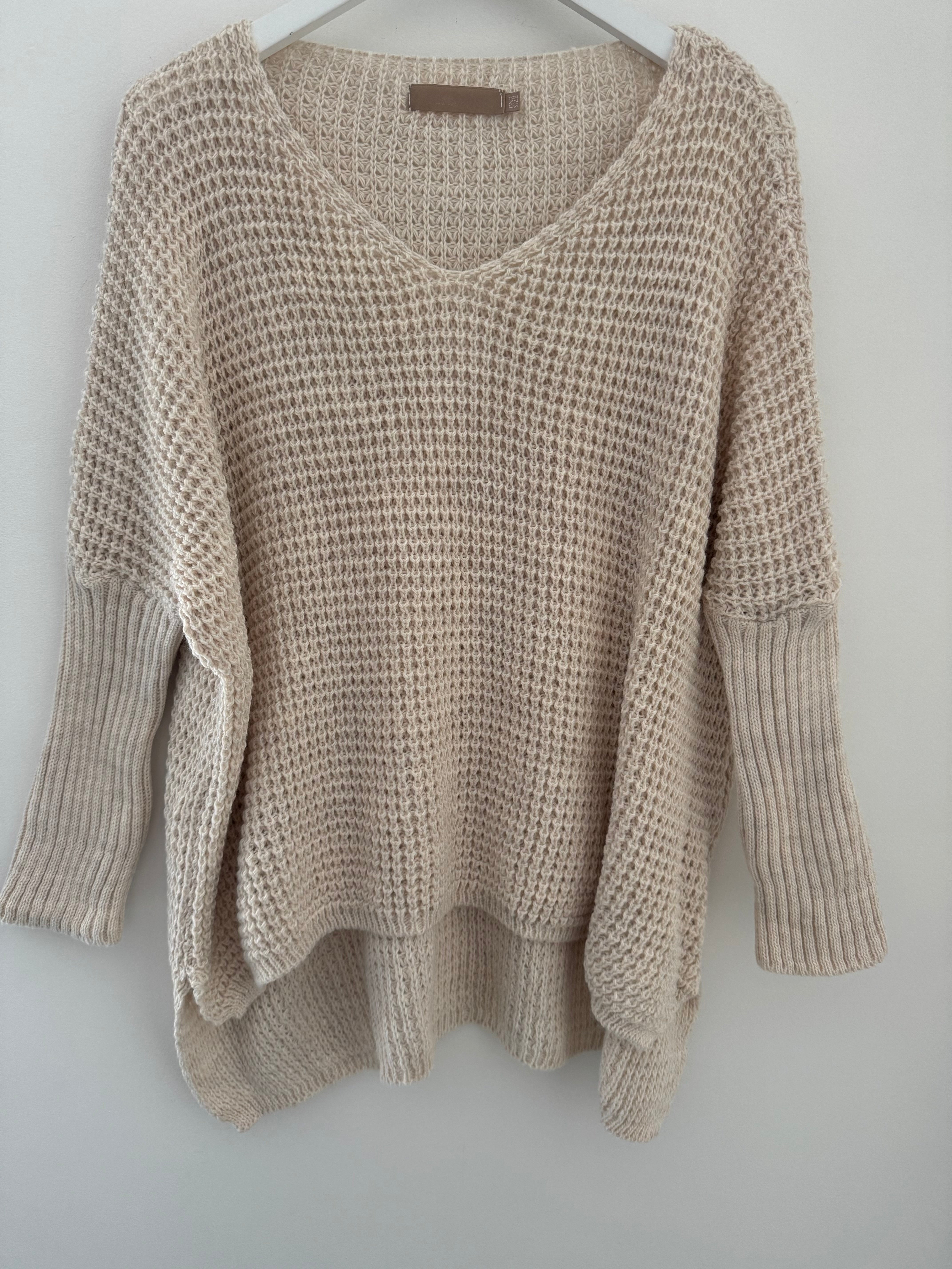 V Neck Waffle Knit in Ecru