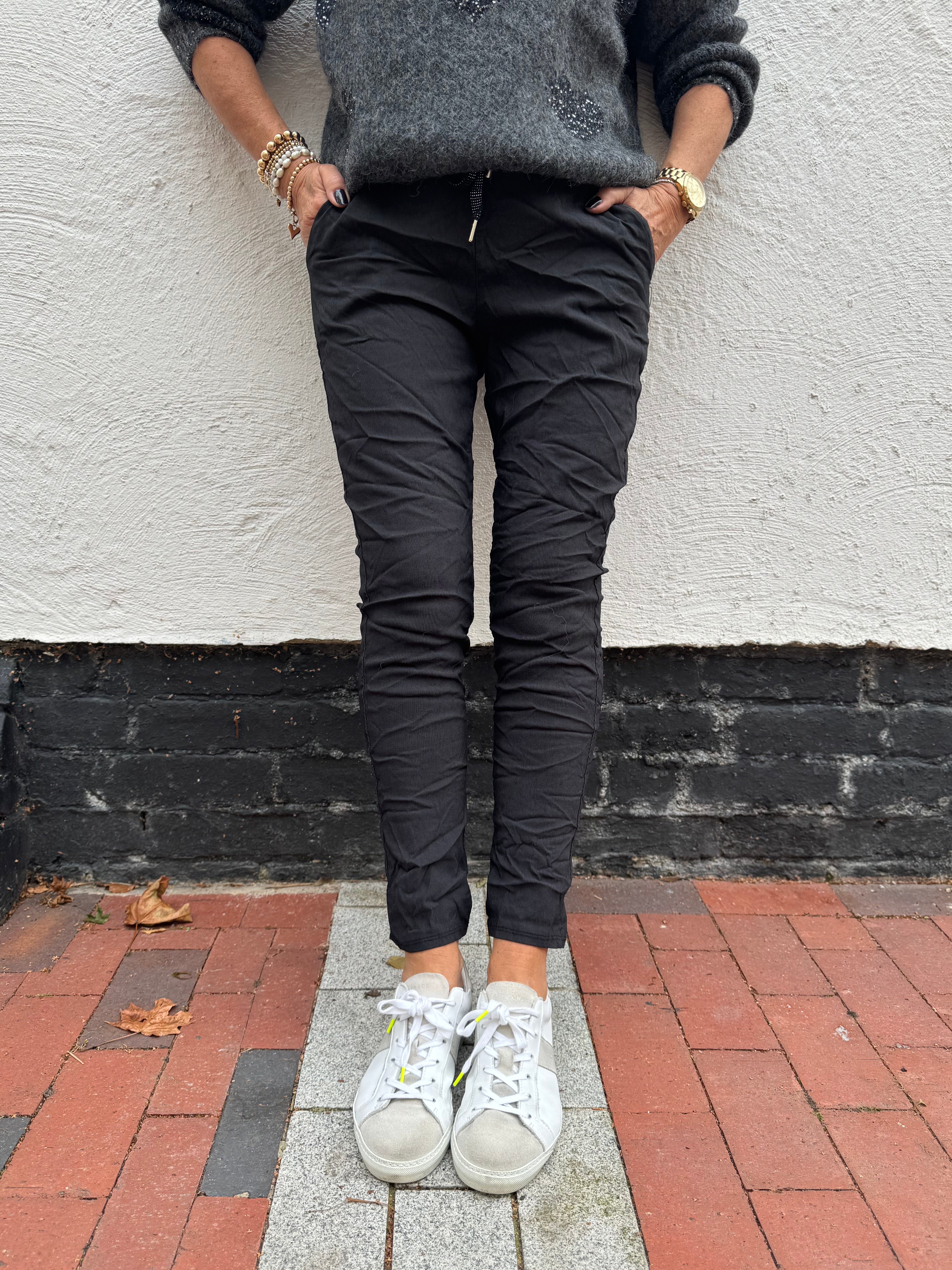 Super Stretch Joggers with Sparkly Tie in Black