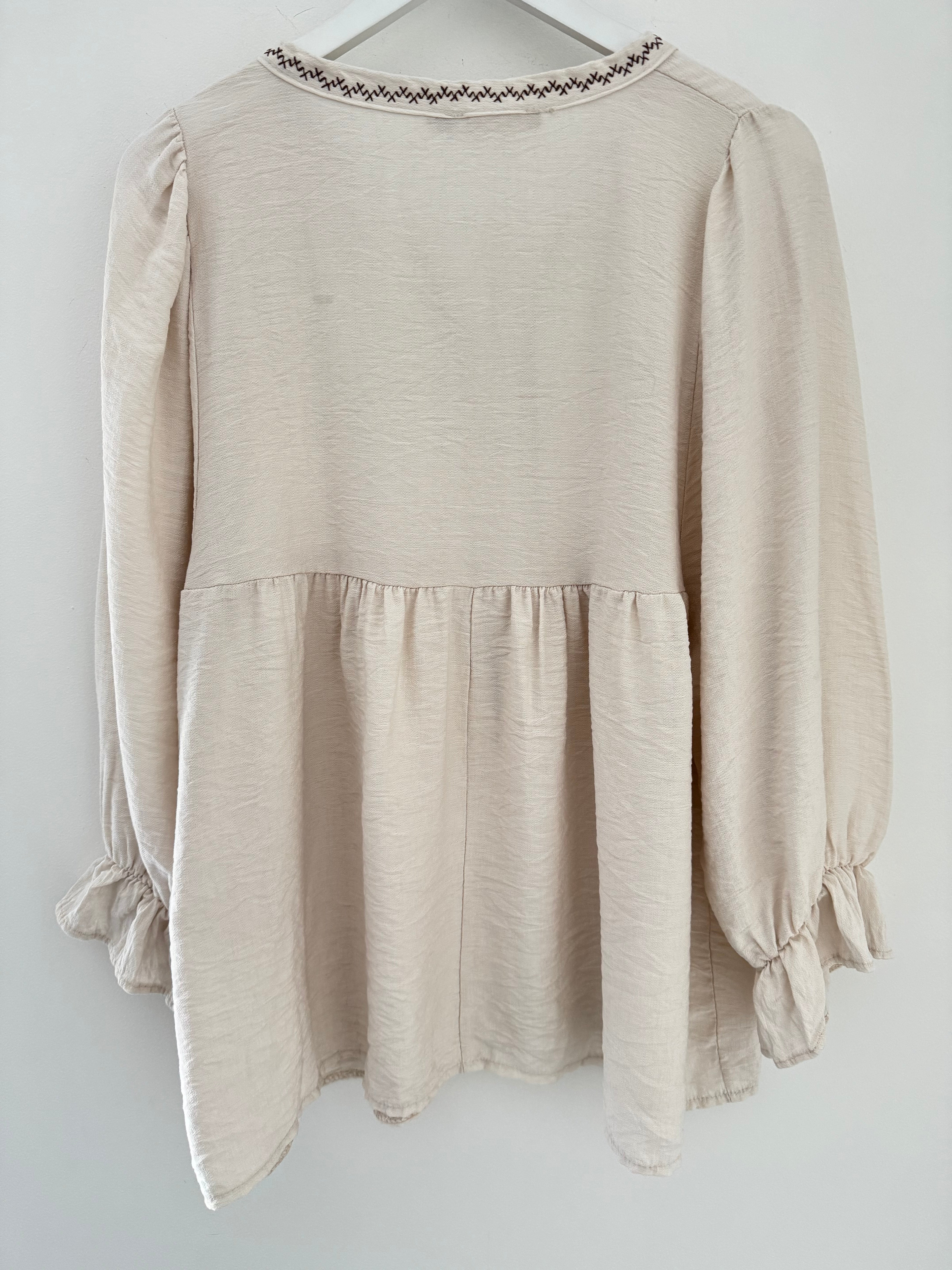 Luxe Blouse with Embroidery in Ecru