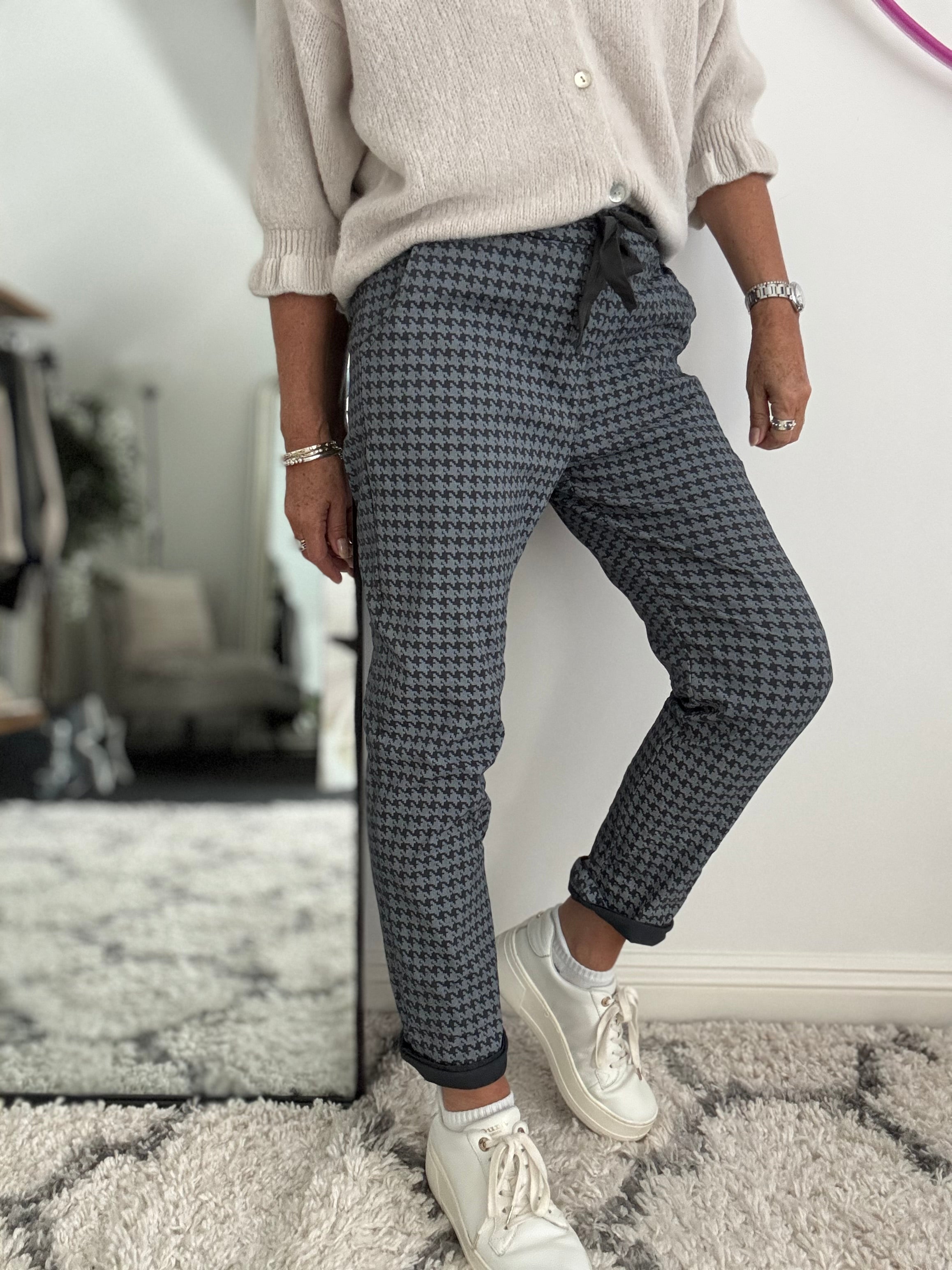 Stretch Dog Tooth Joggers in Grey