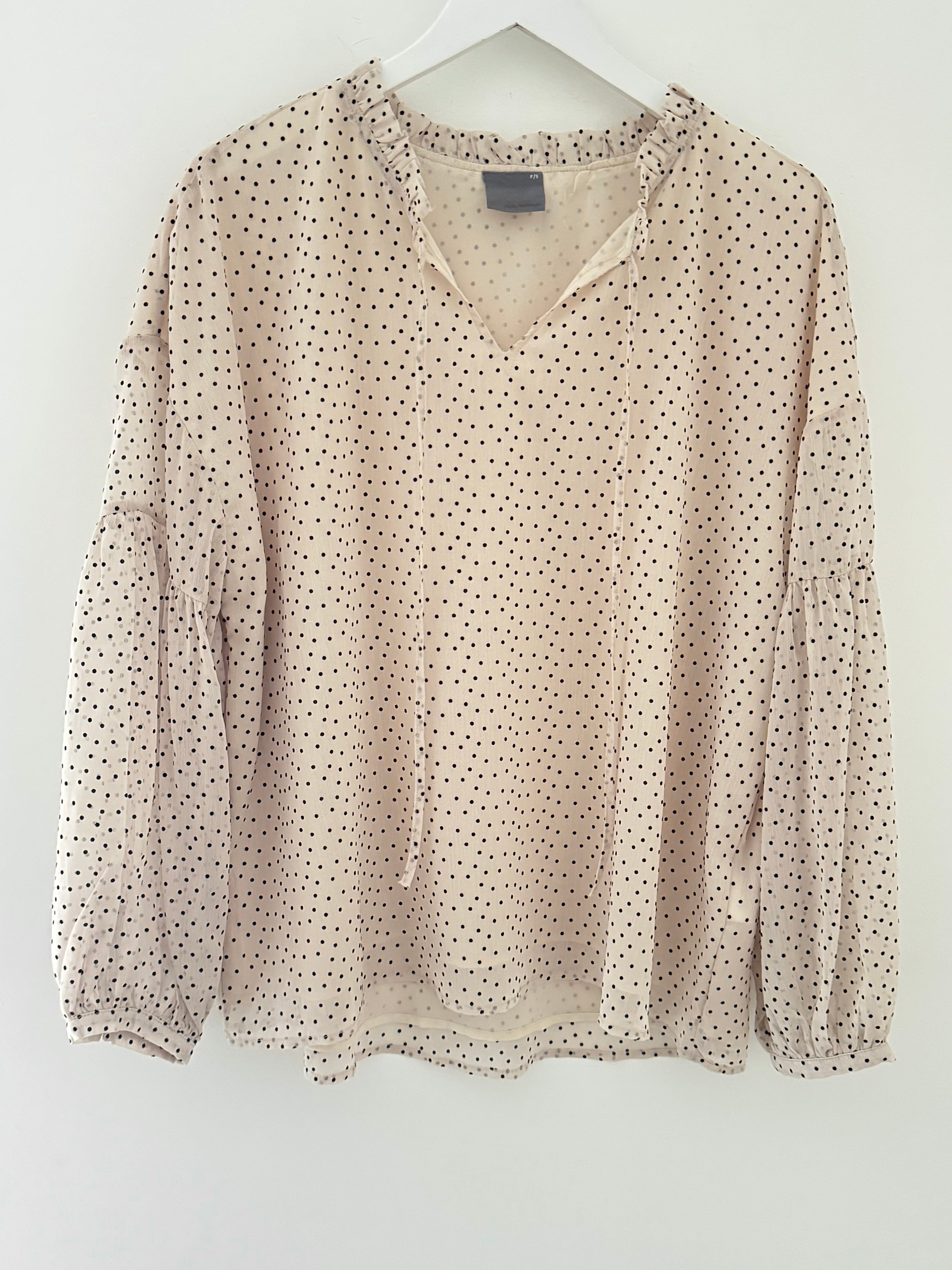 Polkadot Blouse in Ecru