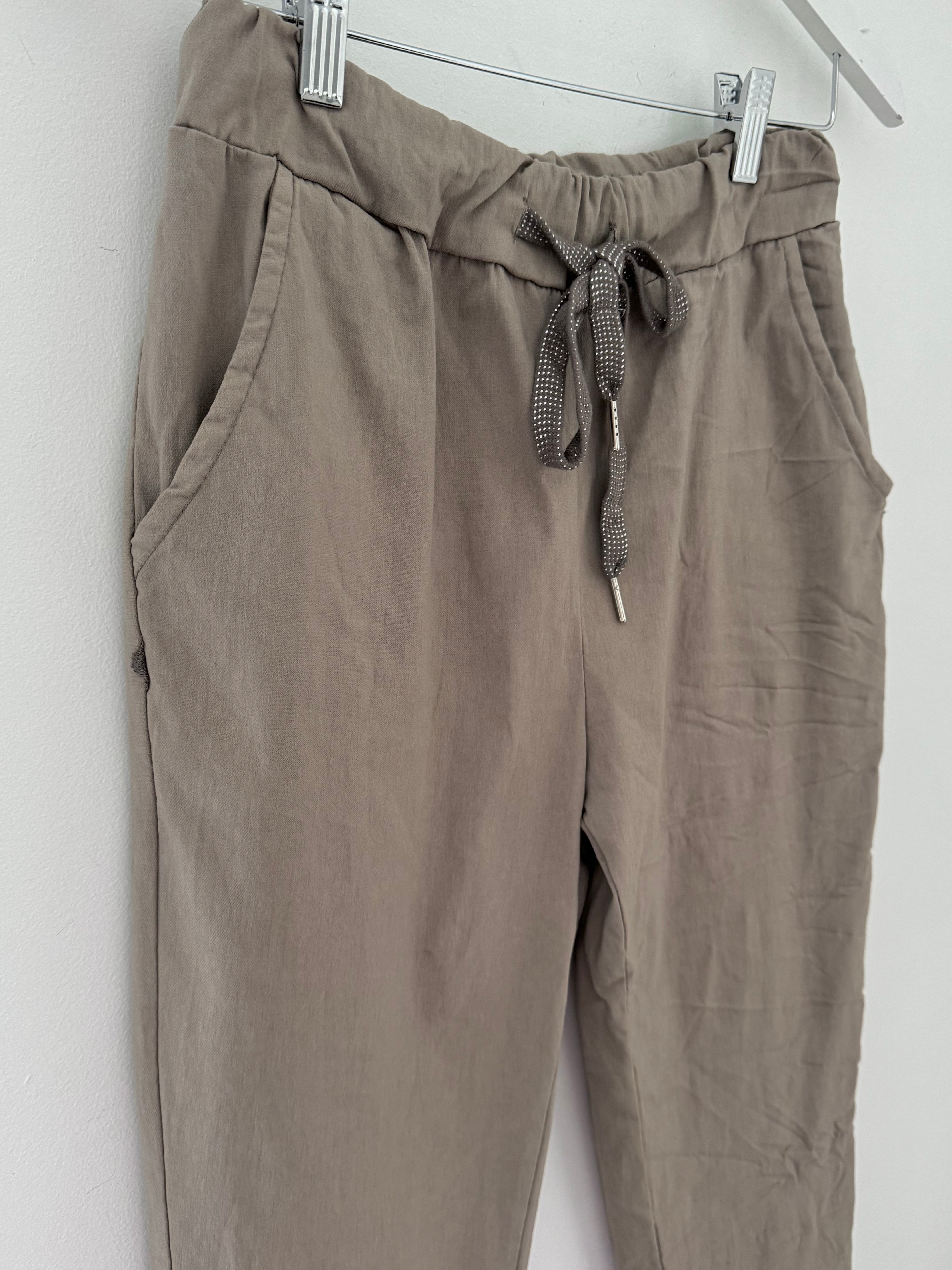 Slimfit Stretch Joggers in Light Mocha