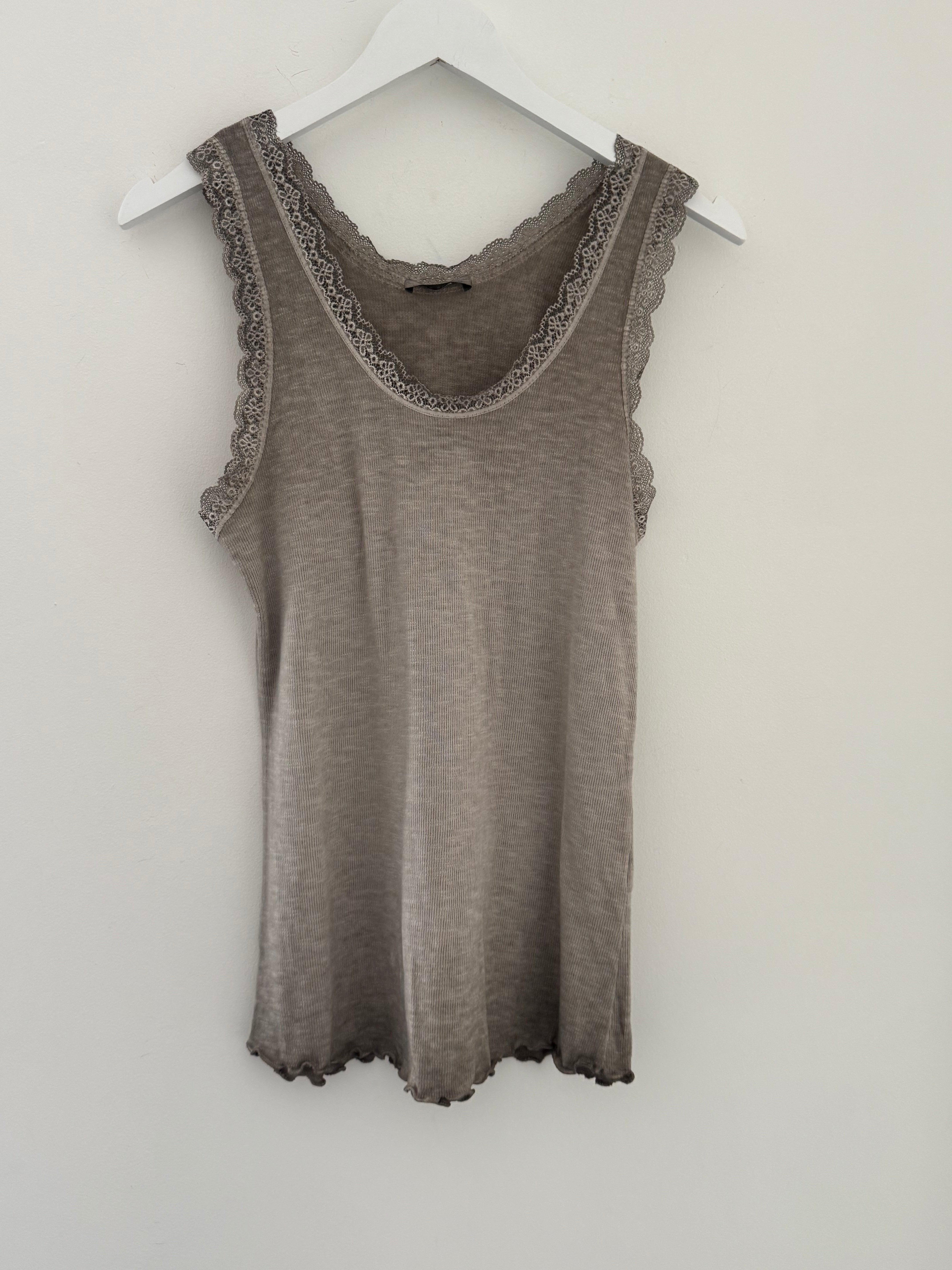 Luxe Ribbed Vest in Soft Mocha