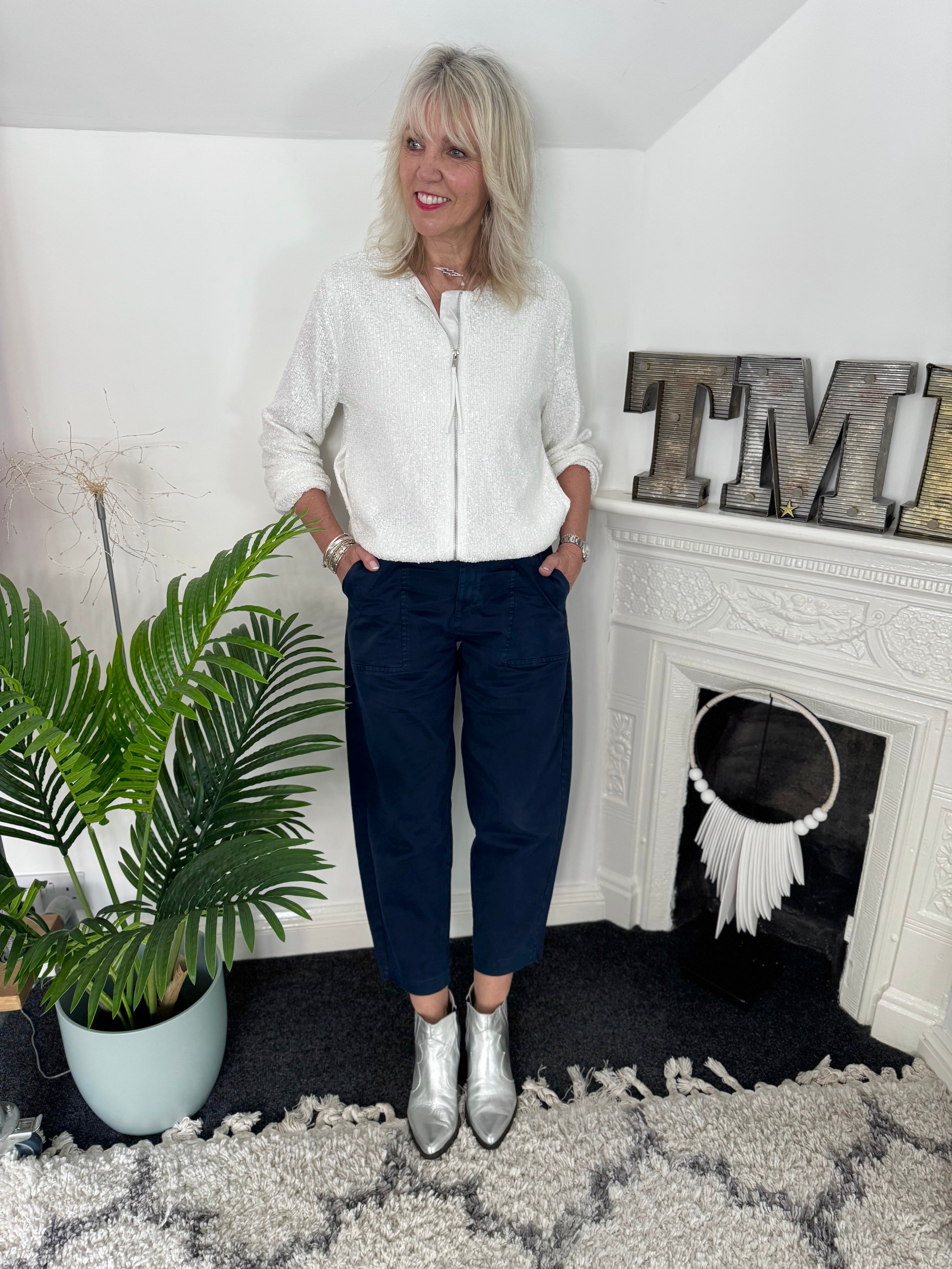 Slim Barrel Leg Trousers in Navy