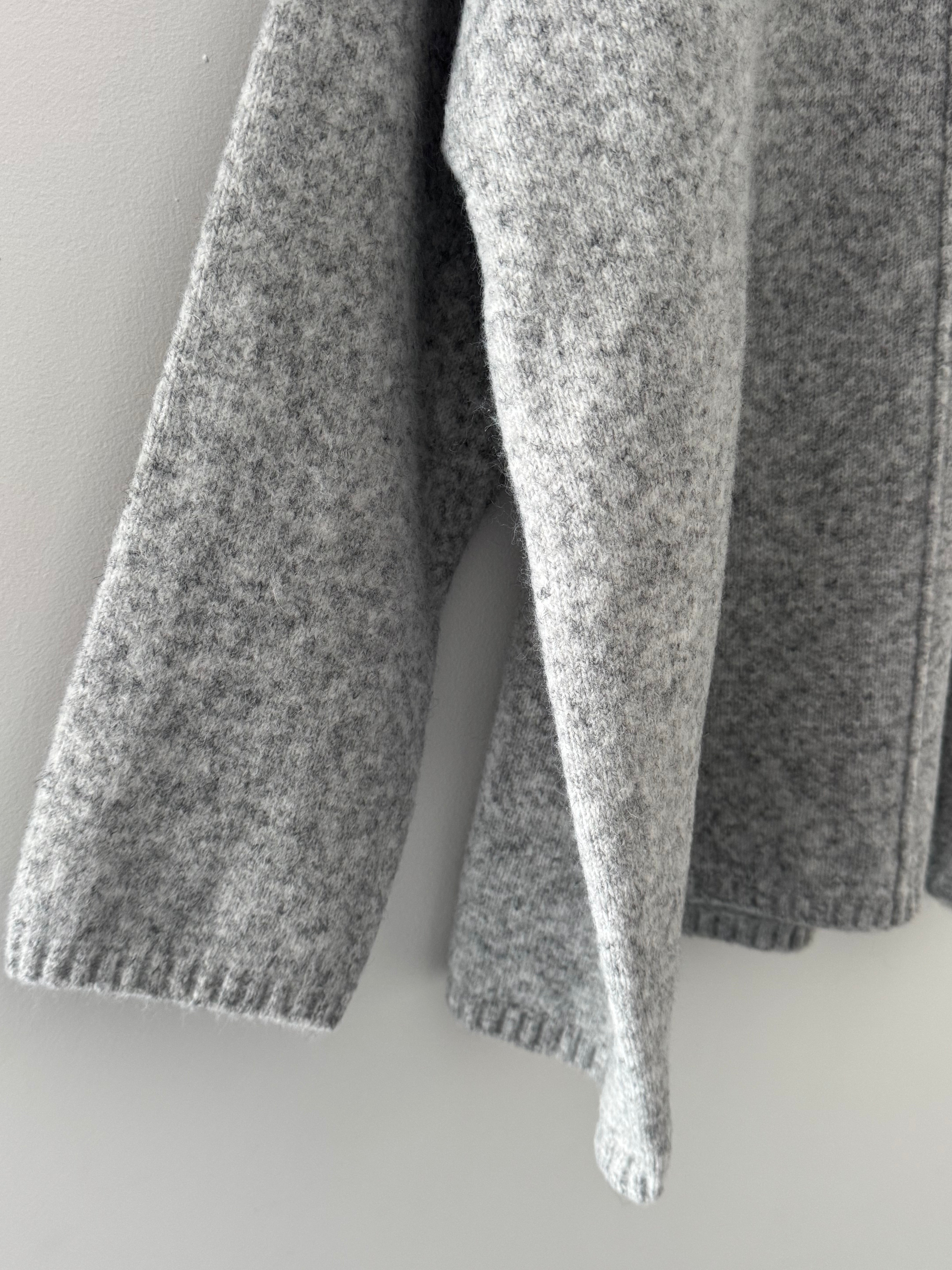 Seam Front V Neck Jumper in Marl Grey