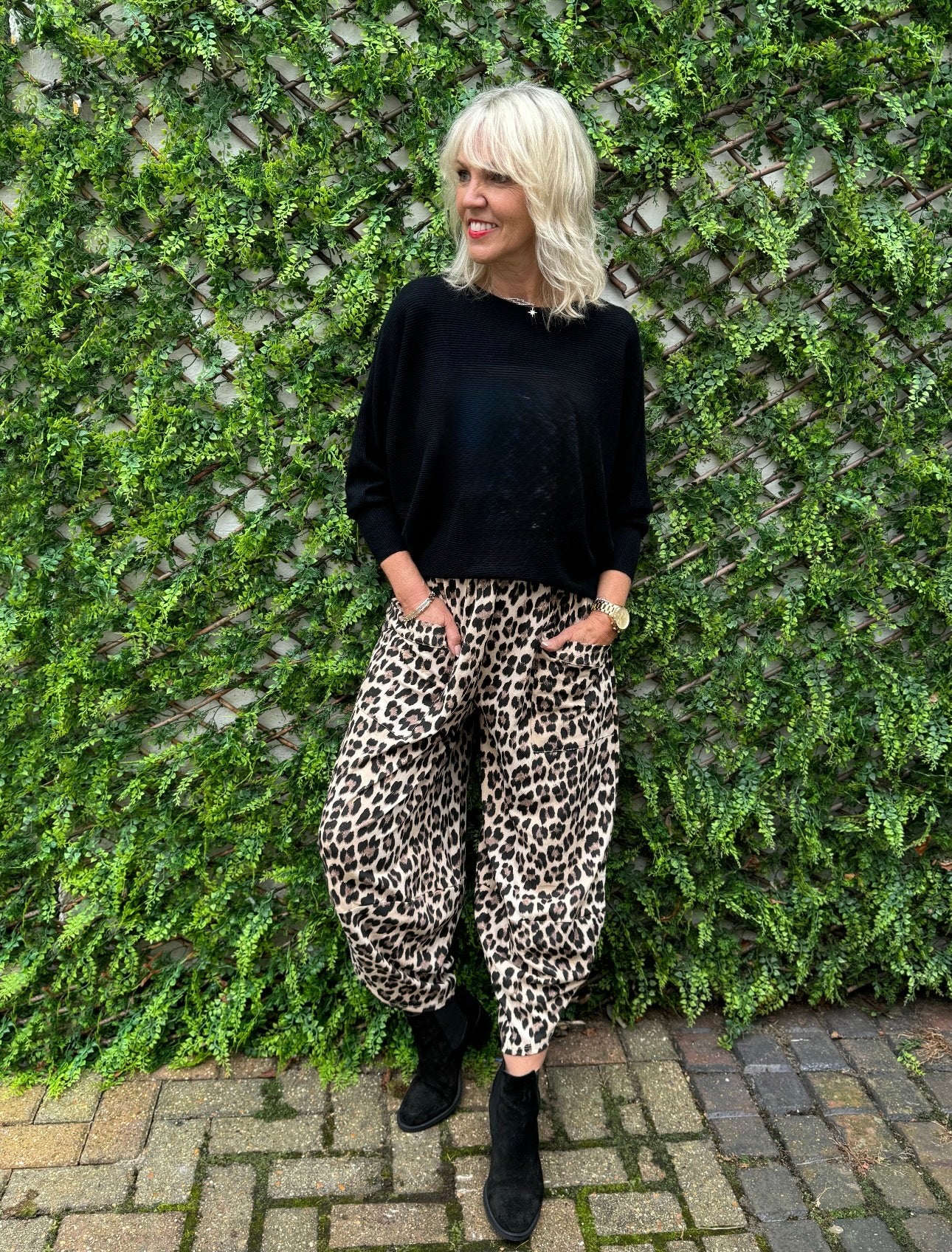 Barrel Stretch Trousers in Leopard
