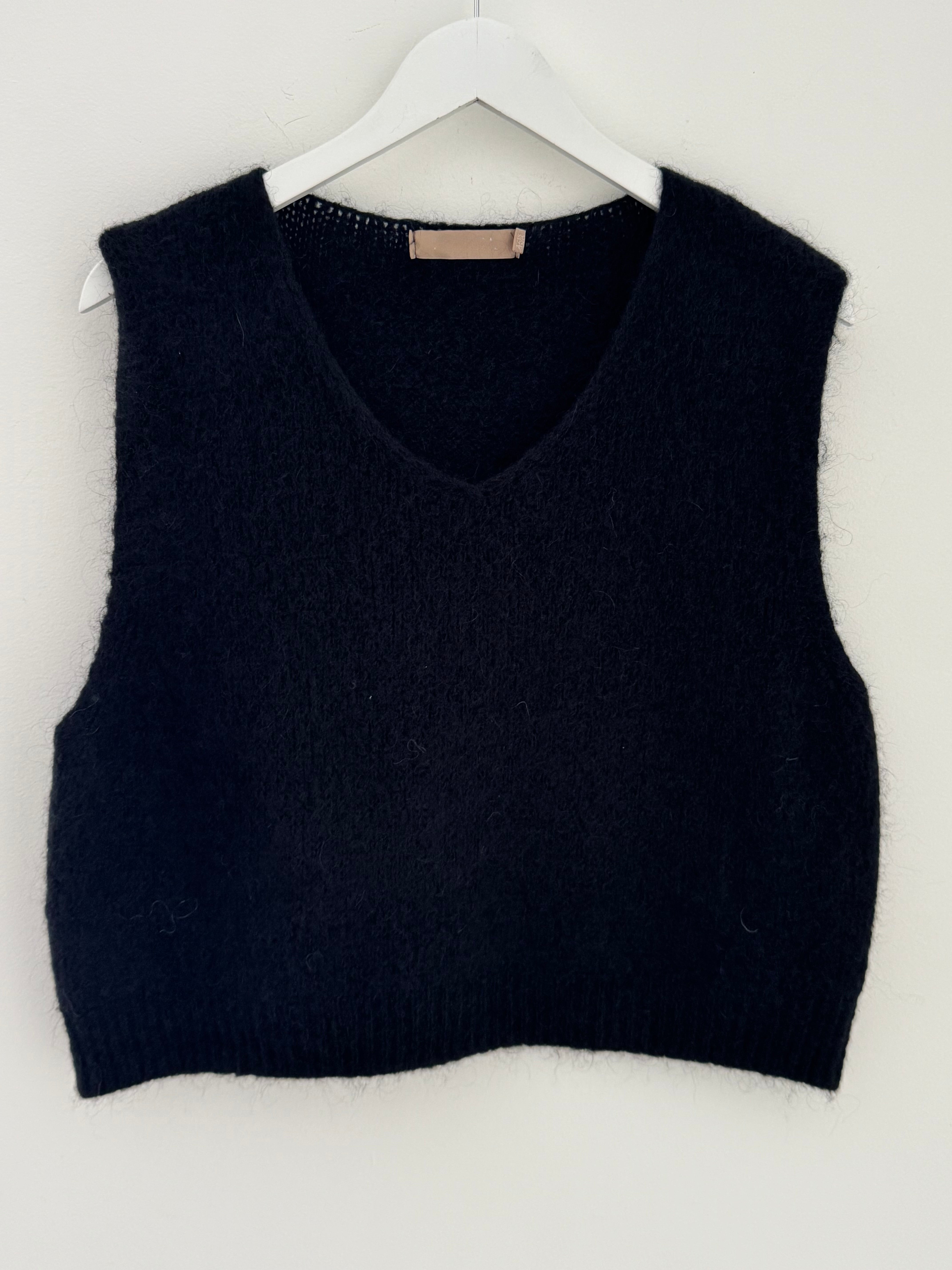 Neat Mohair Tank in Black