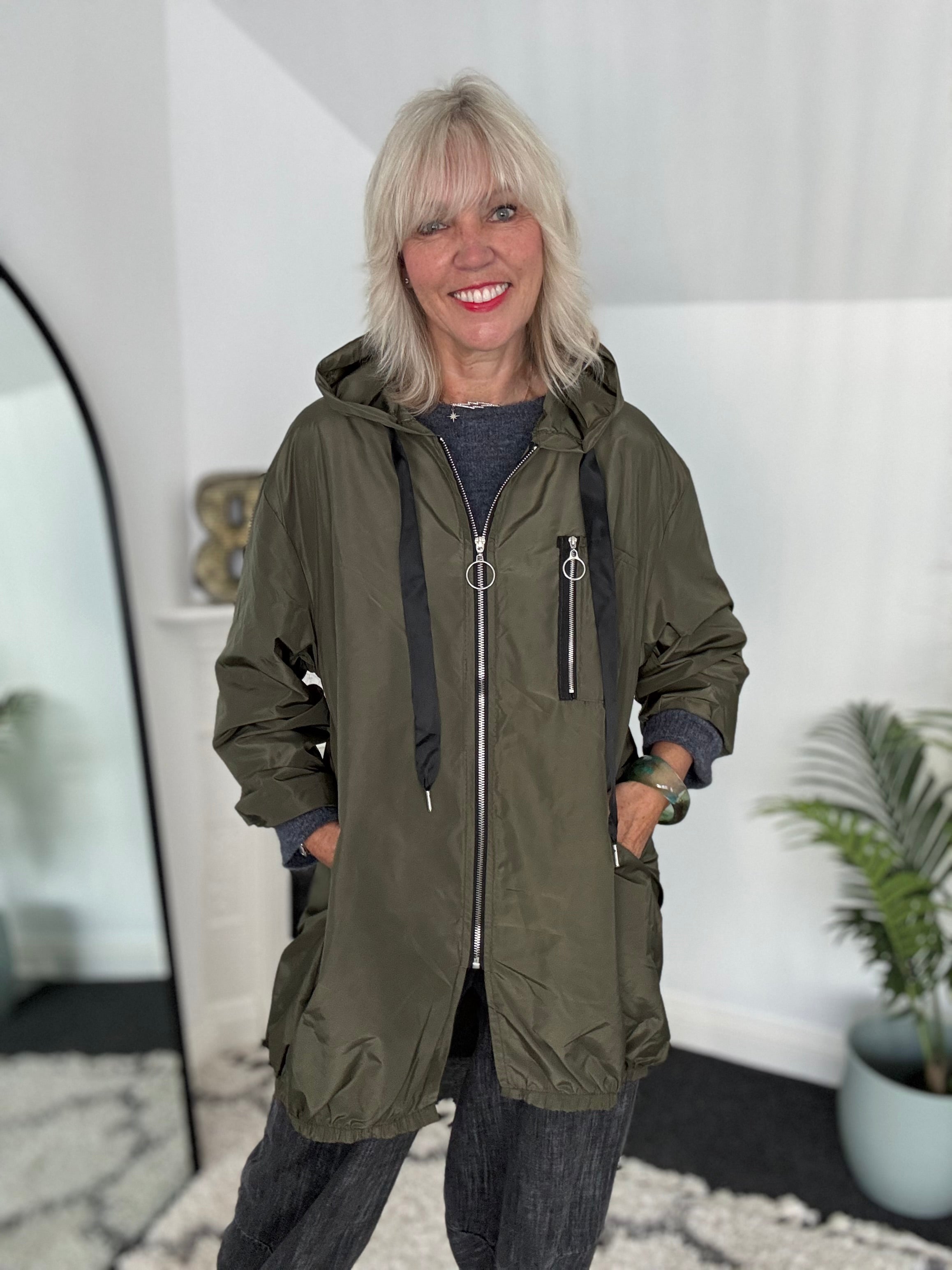 Hooded Zipped Parka in Dark Khaki