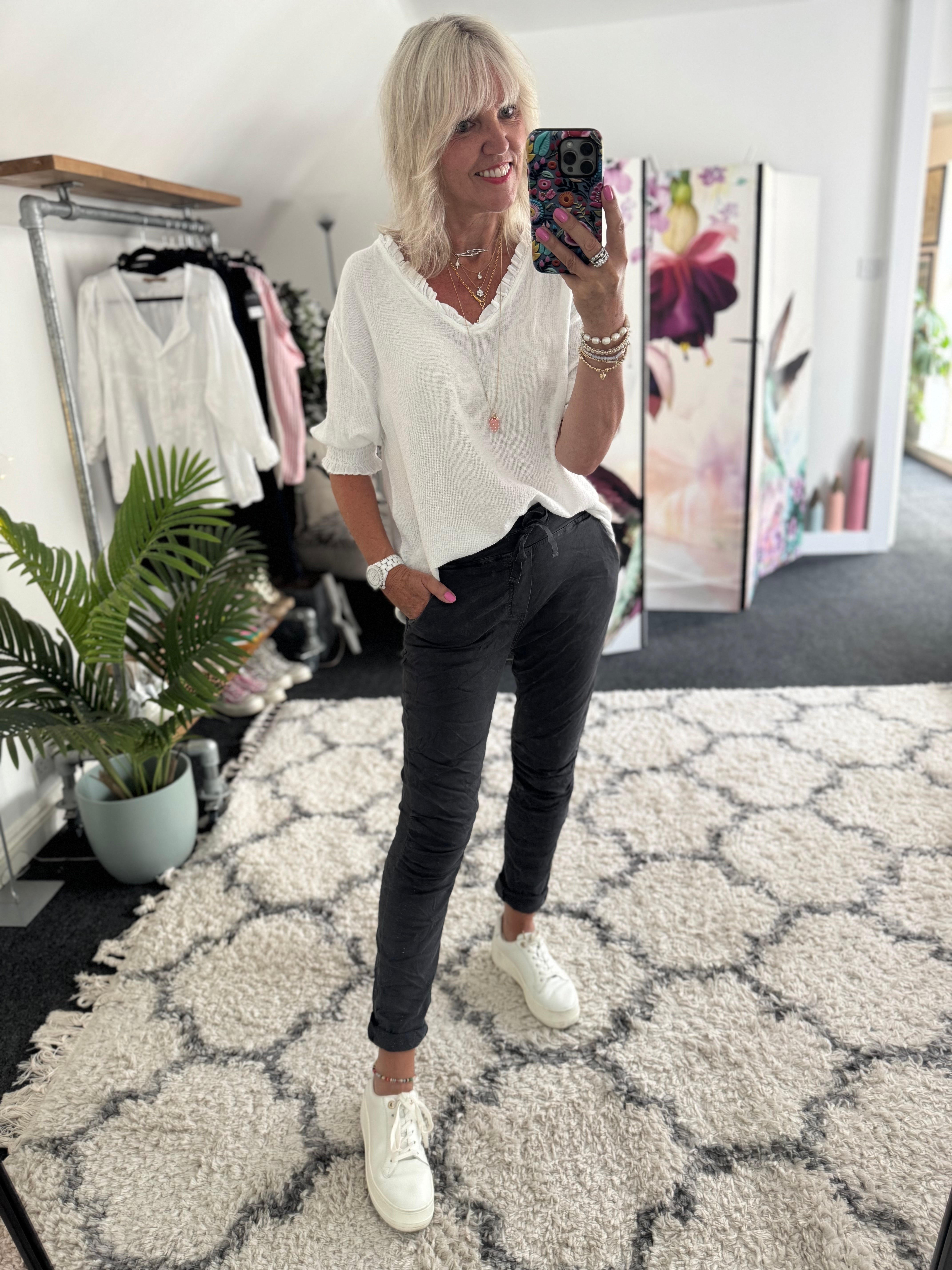 Jean Joggers in Dark Grey