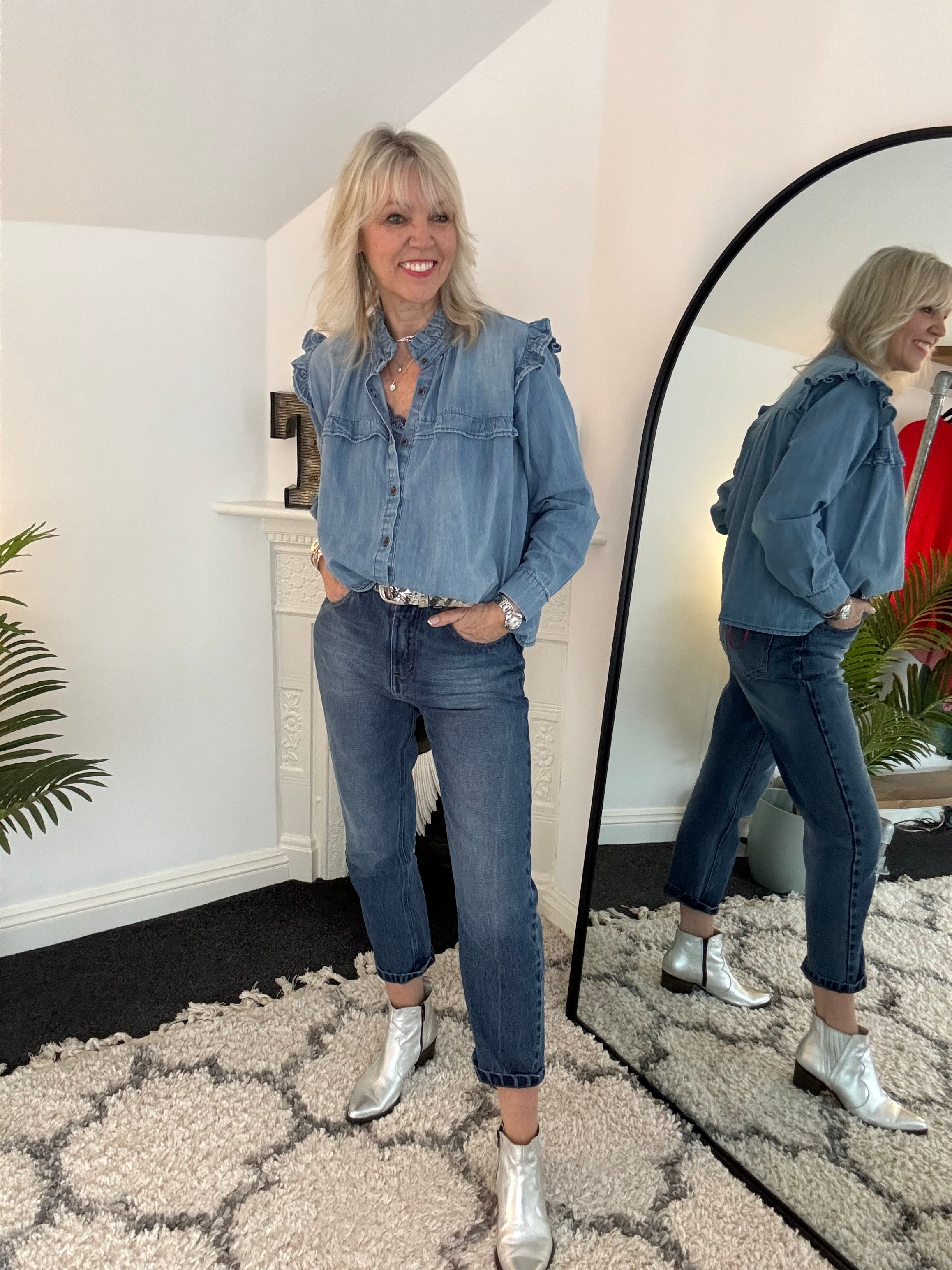 Slim Boyfriend Jeans in Mid Denim