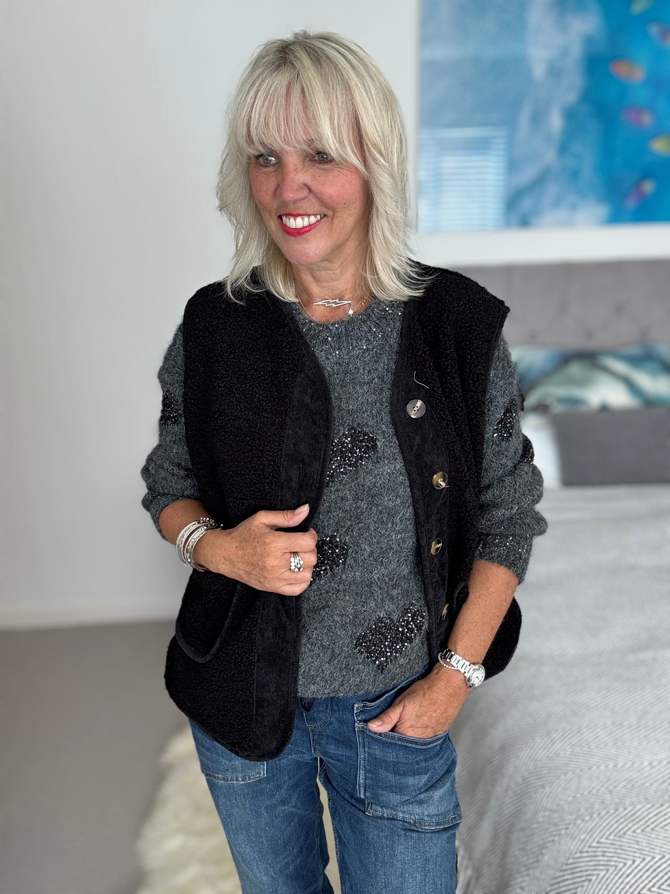 Soft Teddy Gilet in Black