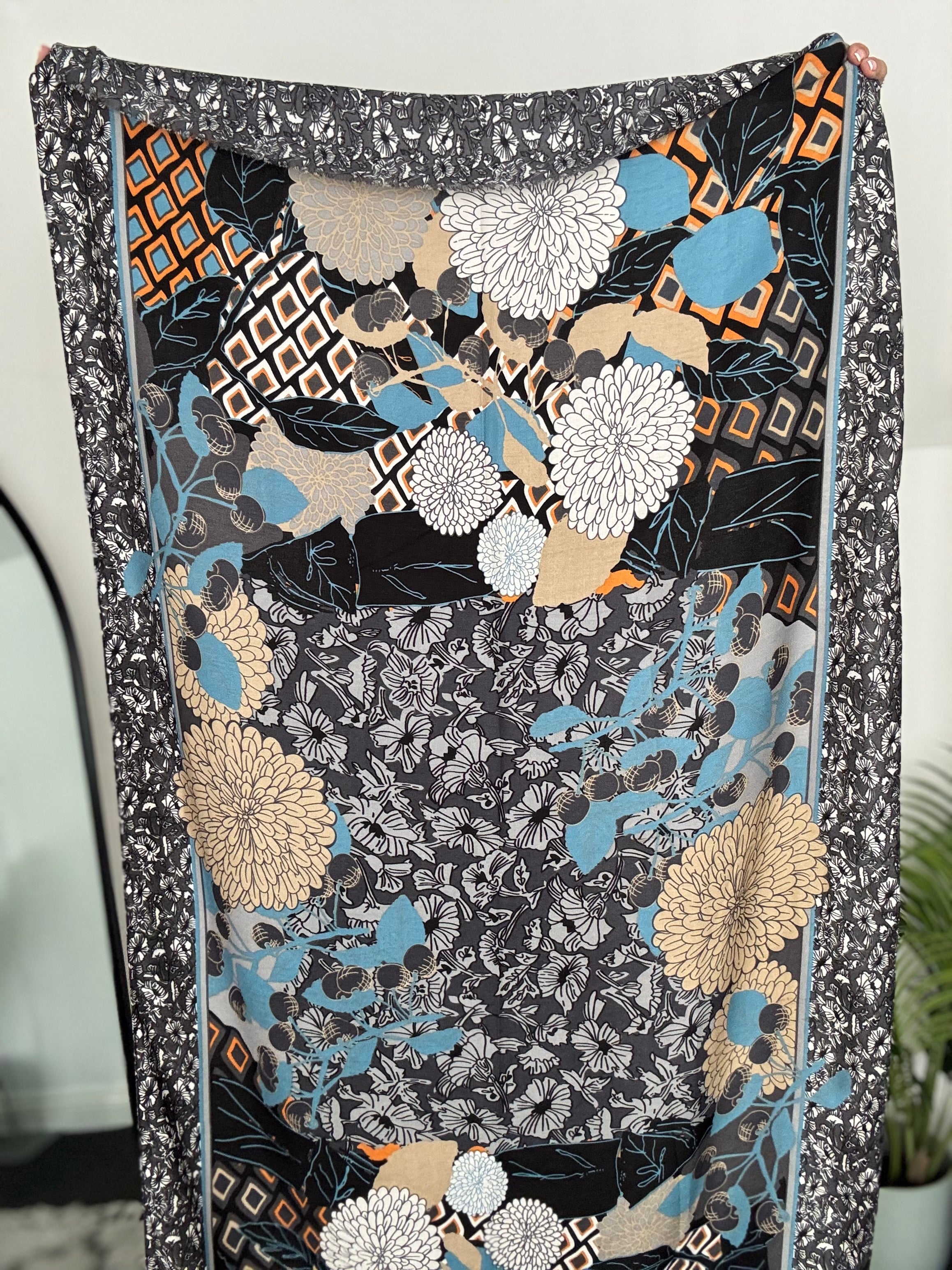 Stunning Floral Scarf In Grey & Blue