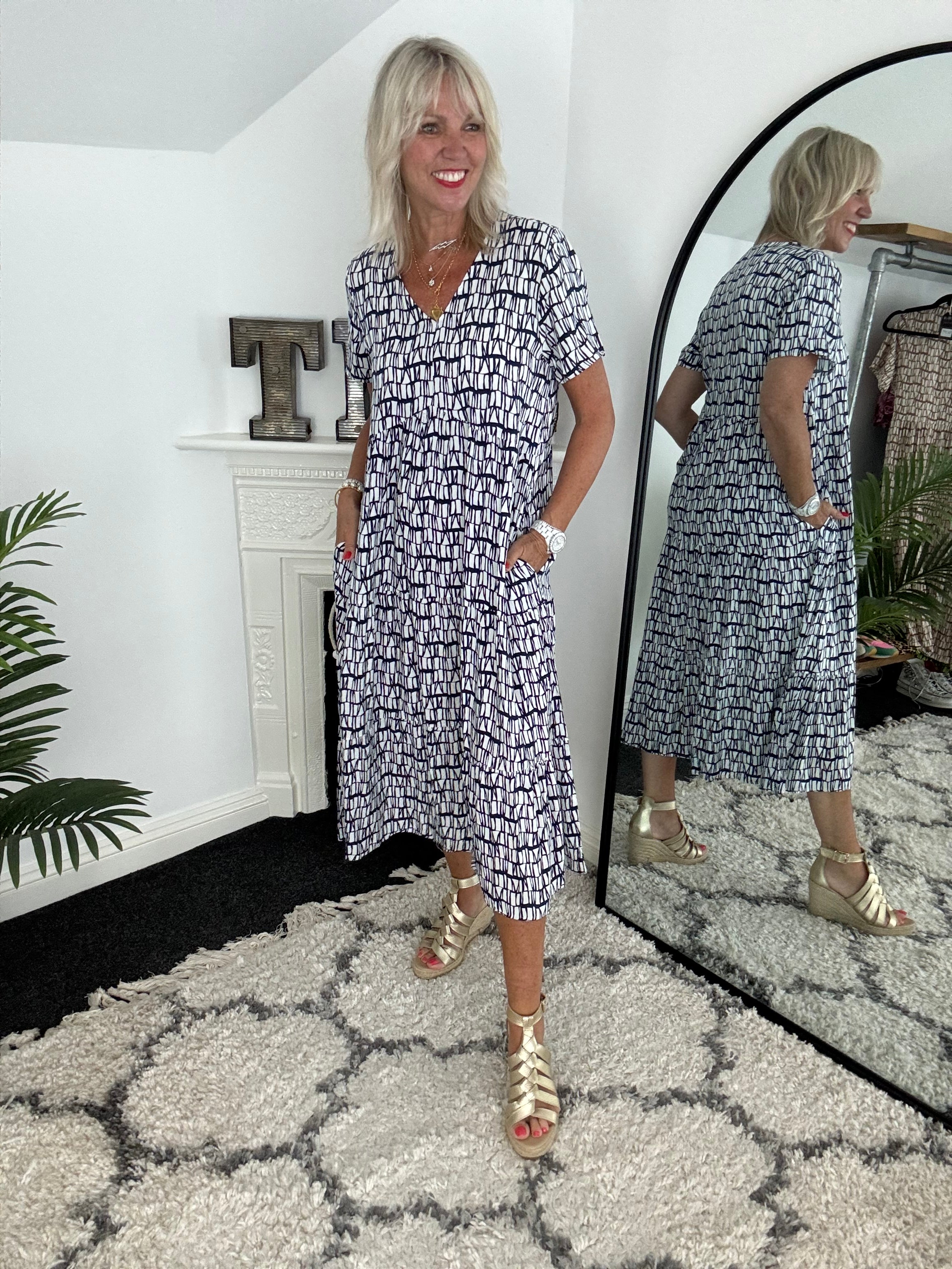 Pattern Tiered Dress with V Neck in Ink