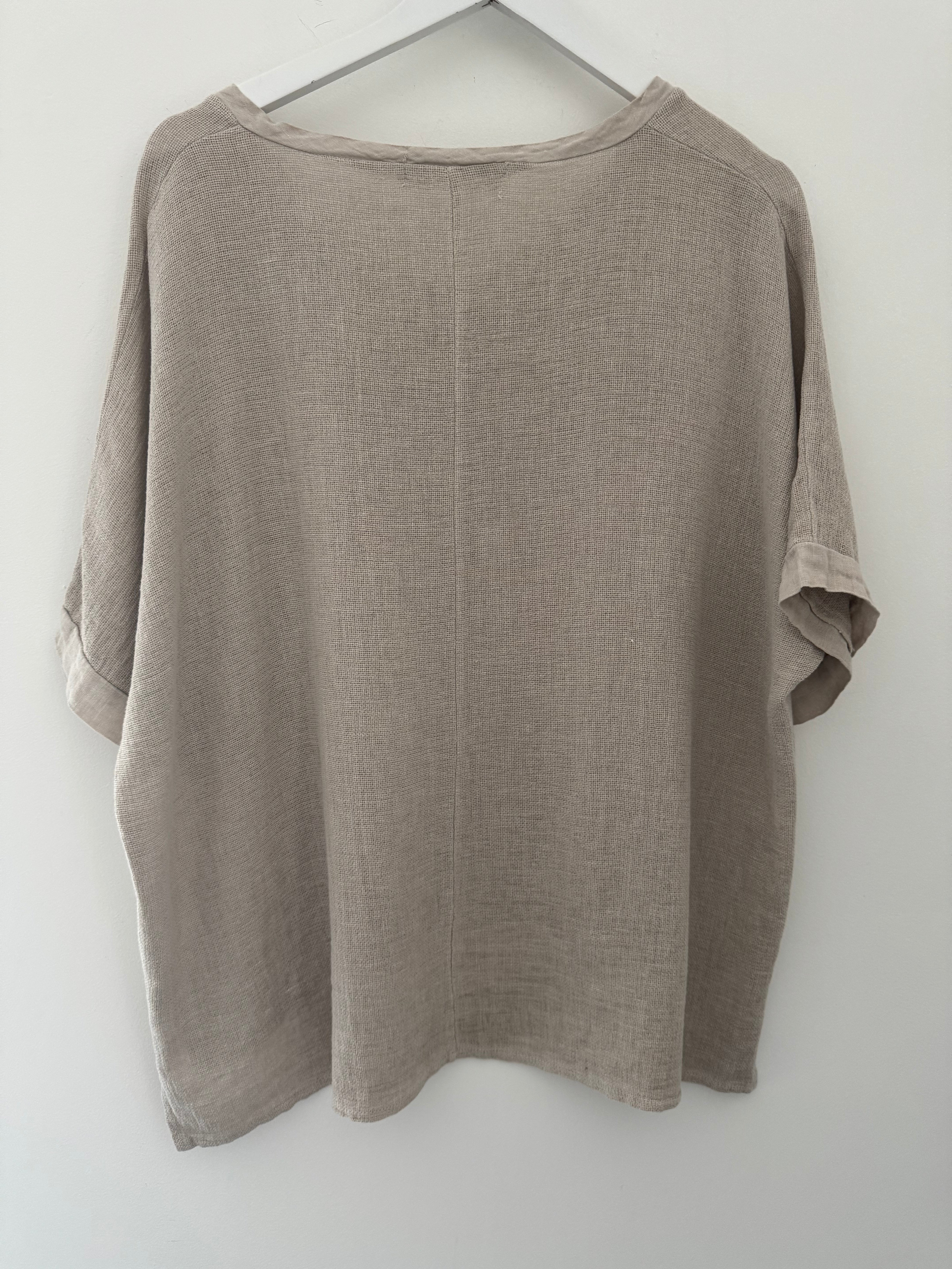 Linen & Cotton V Neck Top in Mocha