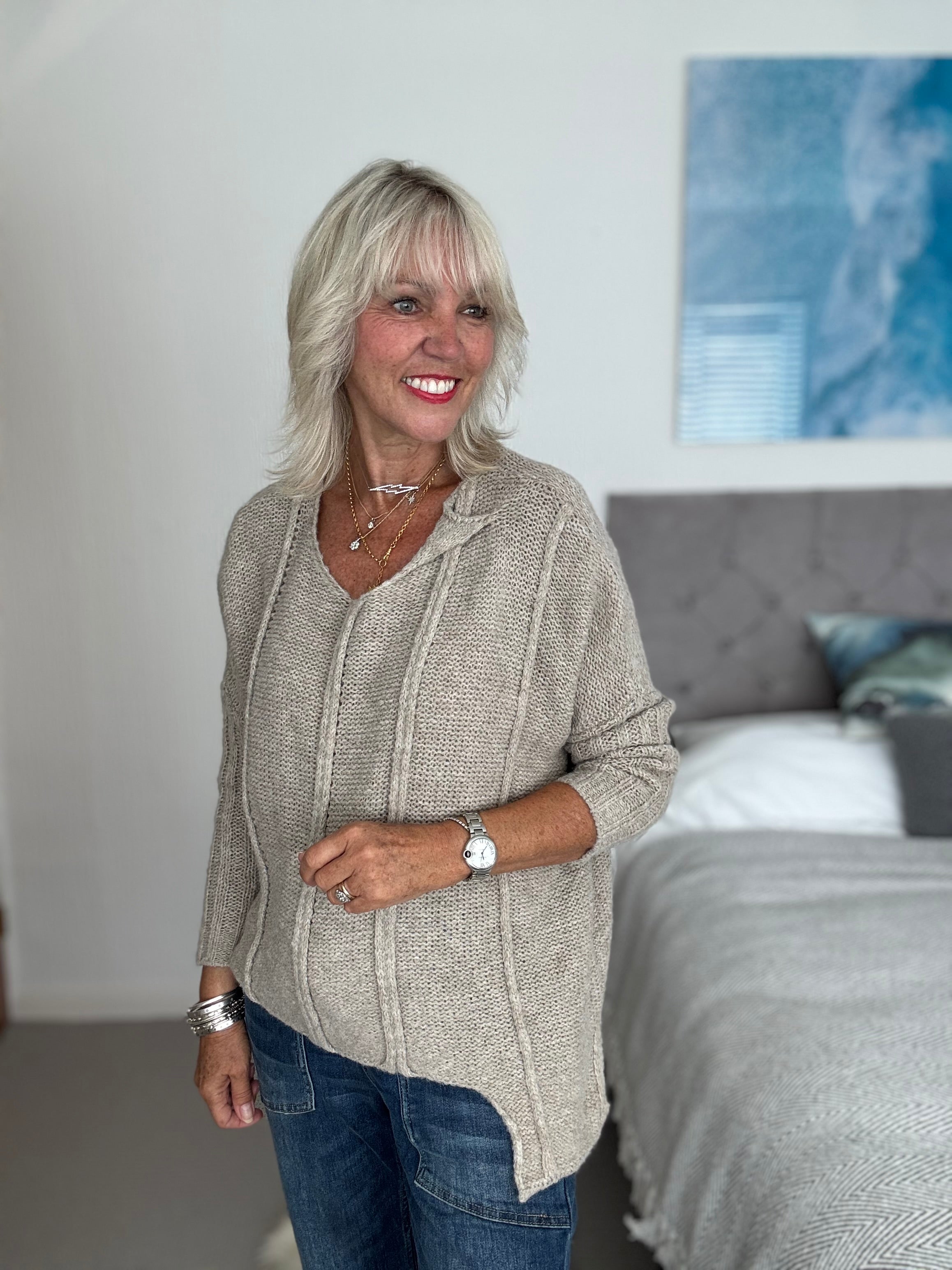 Hi Lo Ribbed Jumper in Stone
