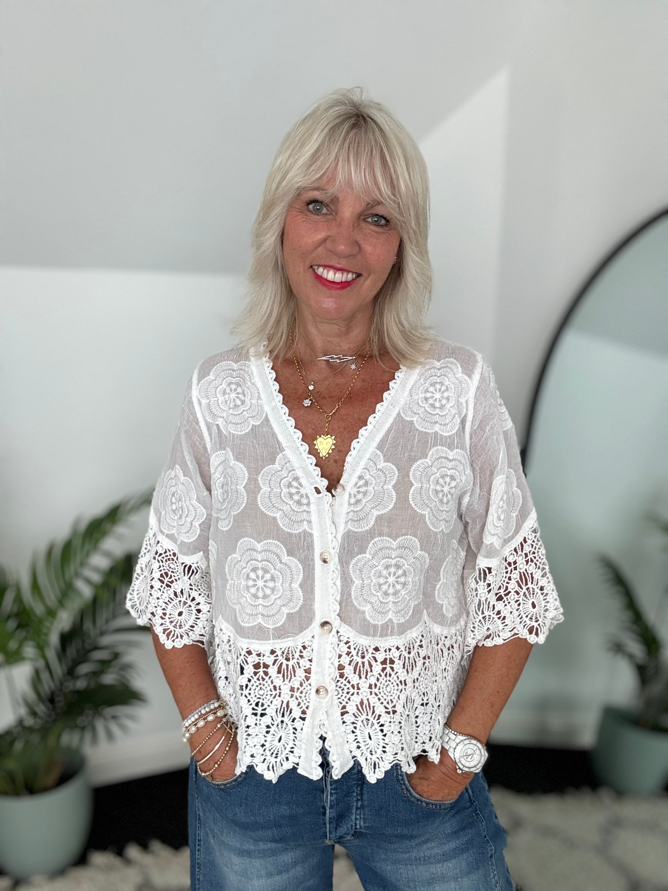 Embroidered Buttoned Top in White