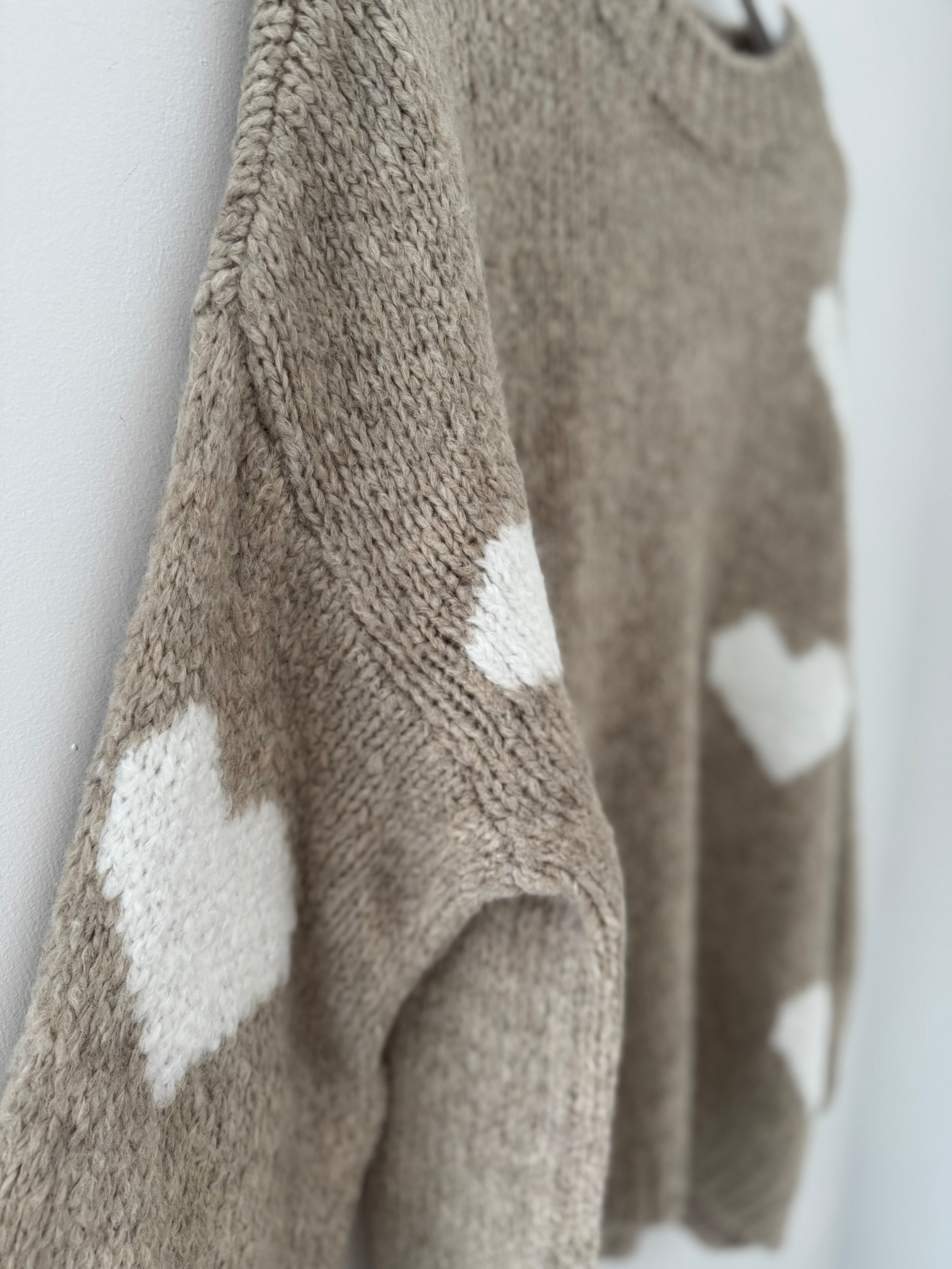Softy Heart Sweater in Mocha & Ivory