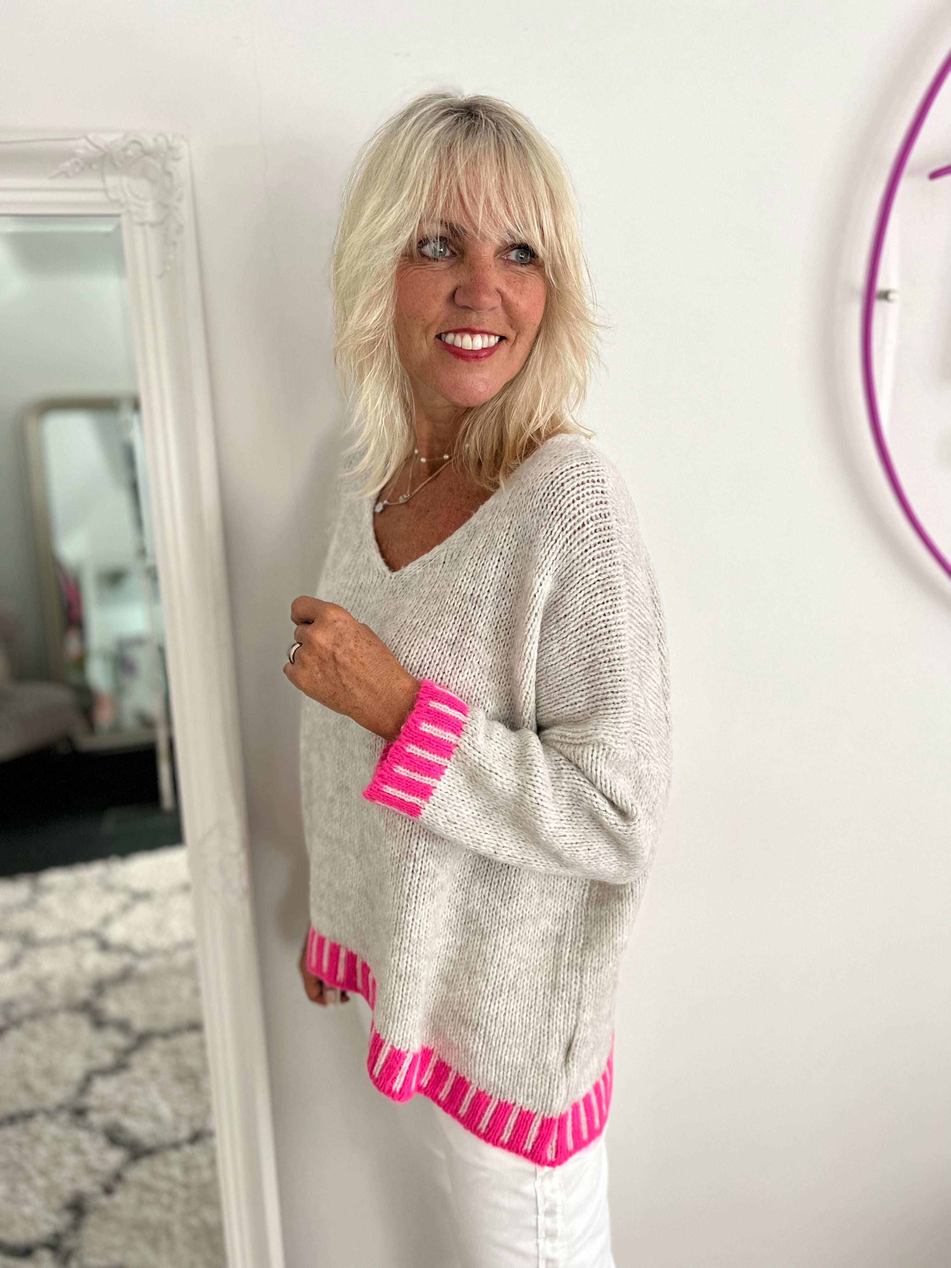 Stunning Jumper in Stone Grey & Pink