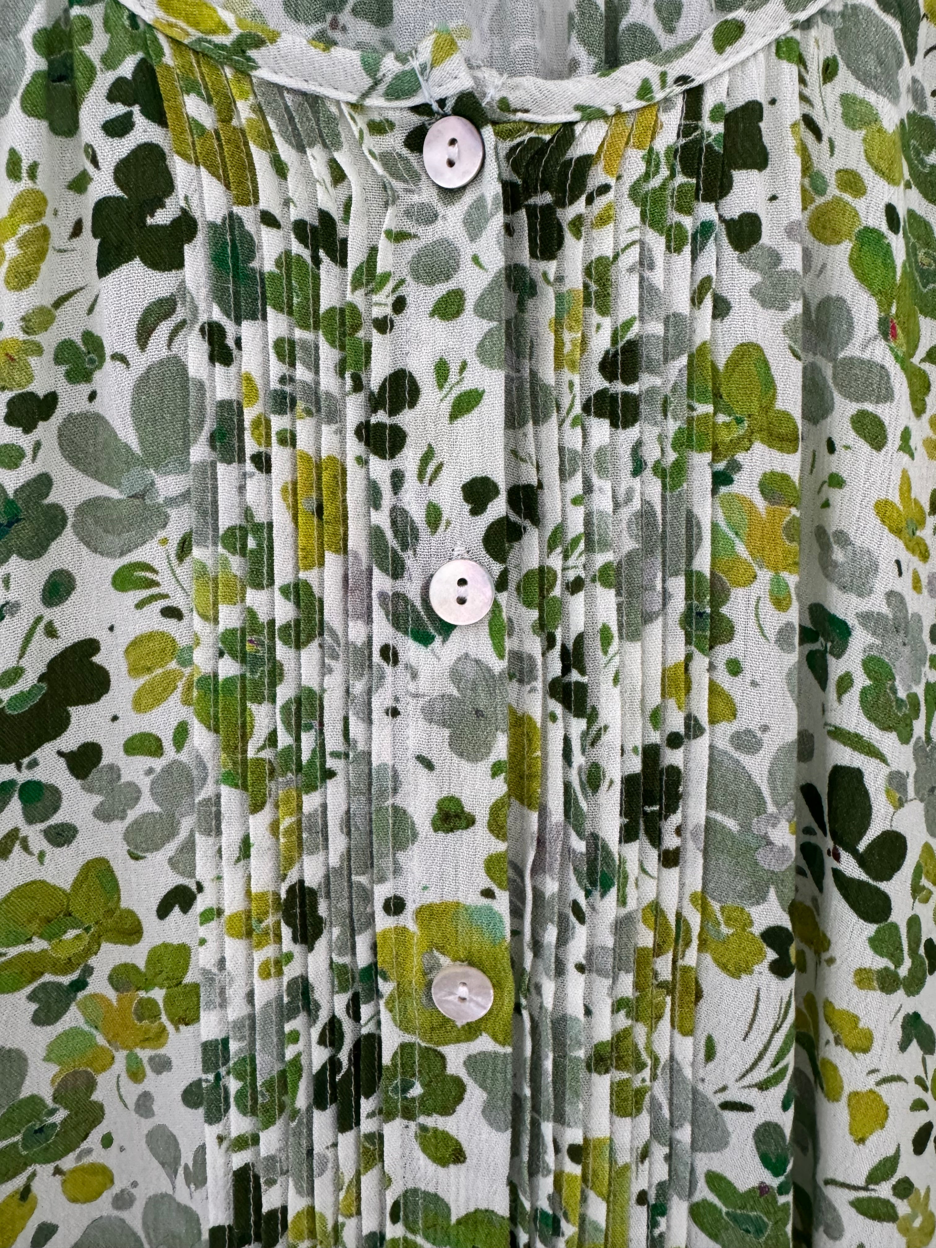 Pintuck Ditsy Blouse in Green & Lime