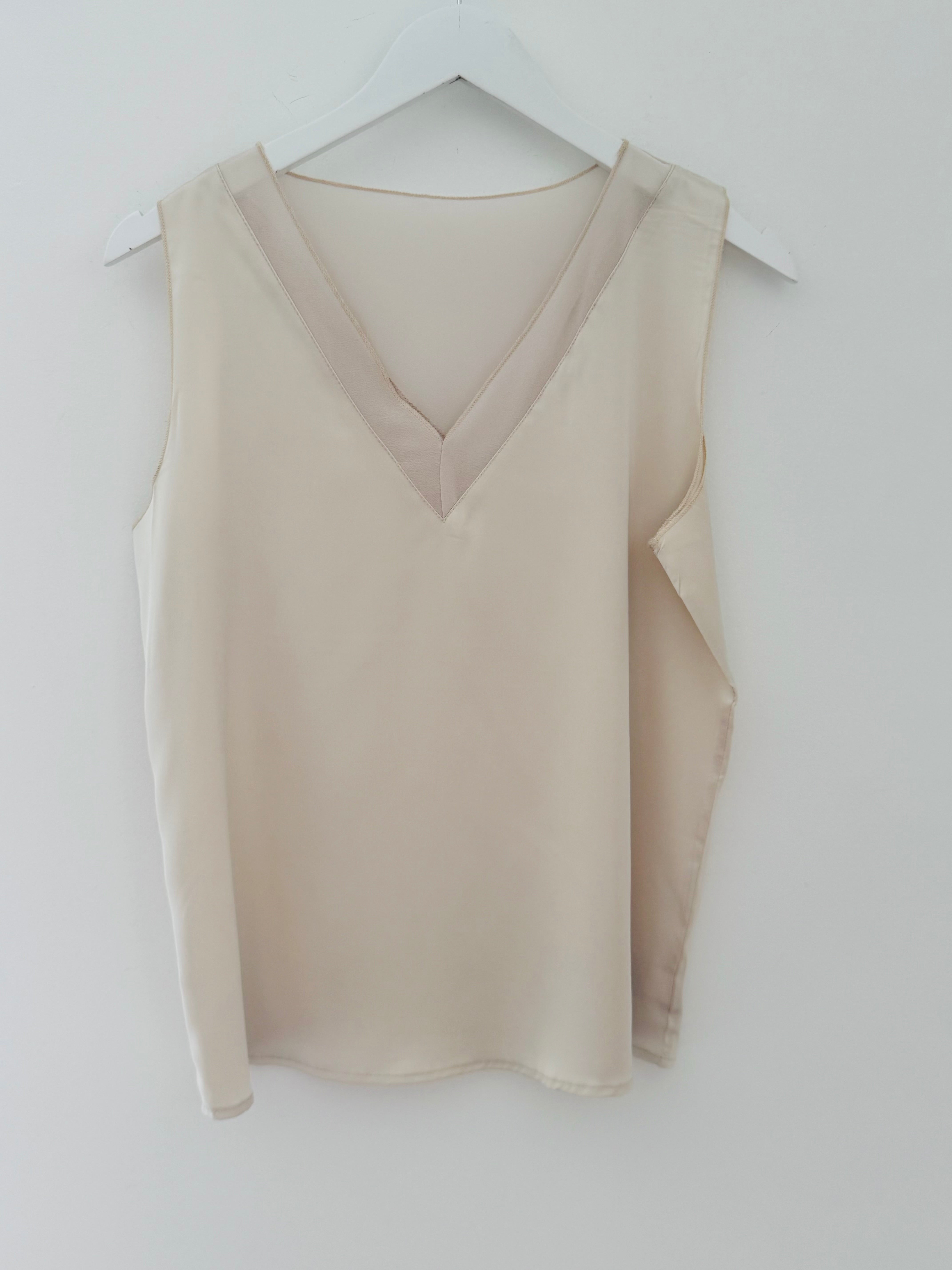 Silky V Neck Vest in Champagne