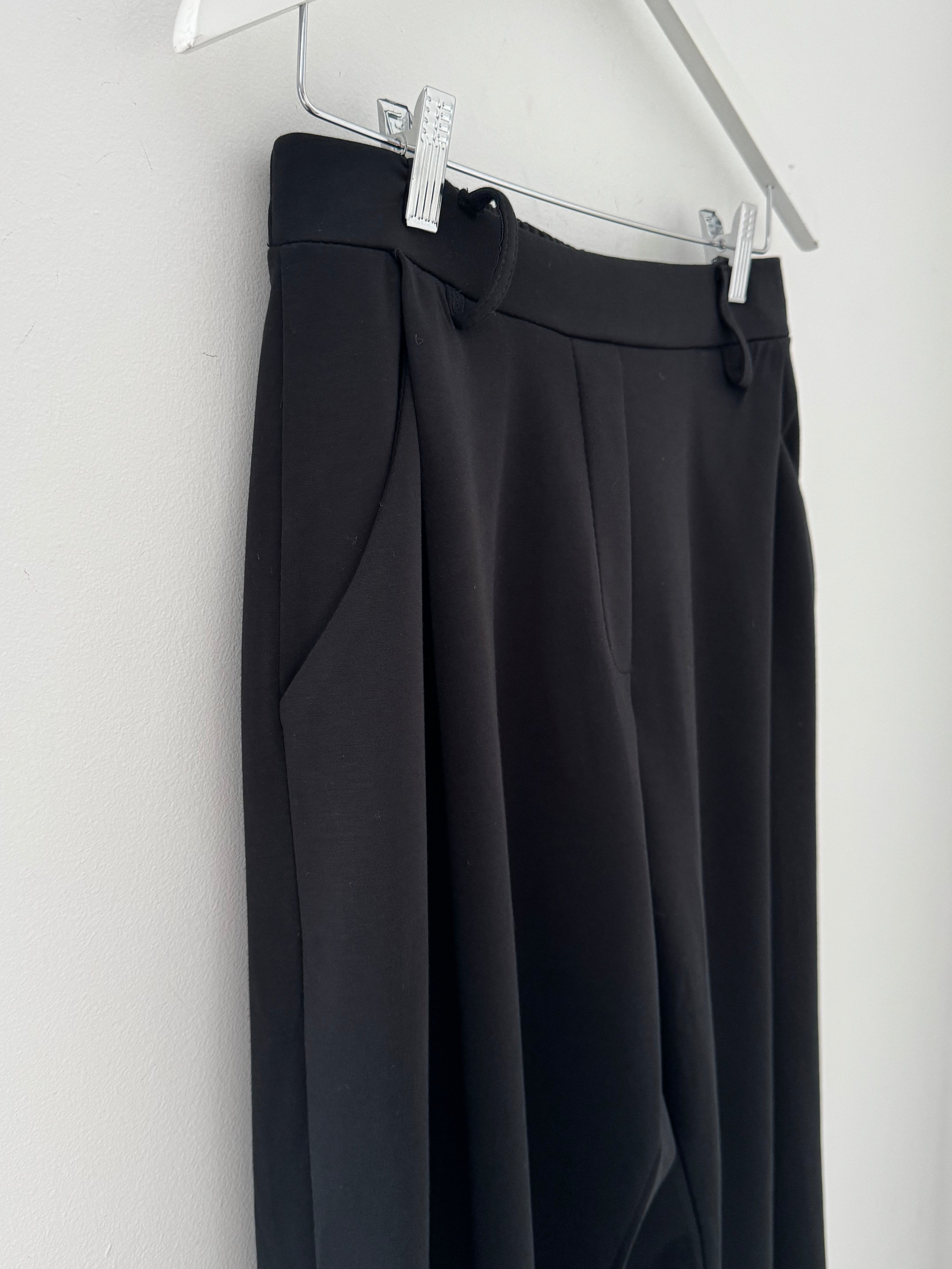 Luxe Stretch Trousers in Black