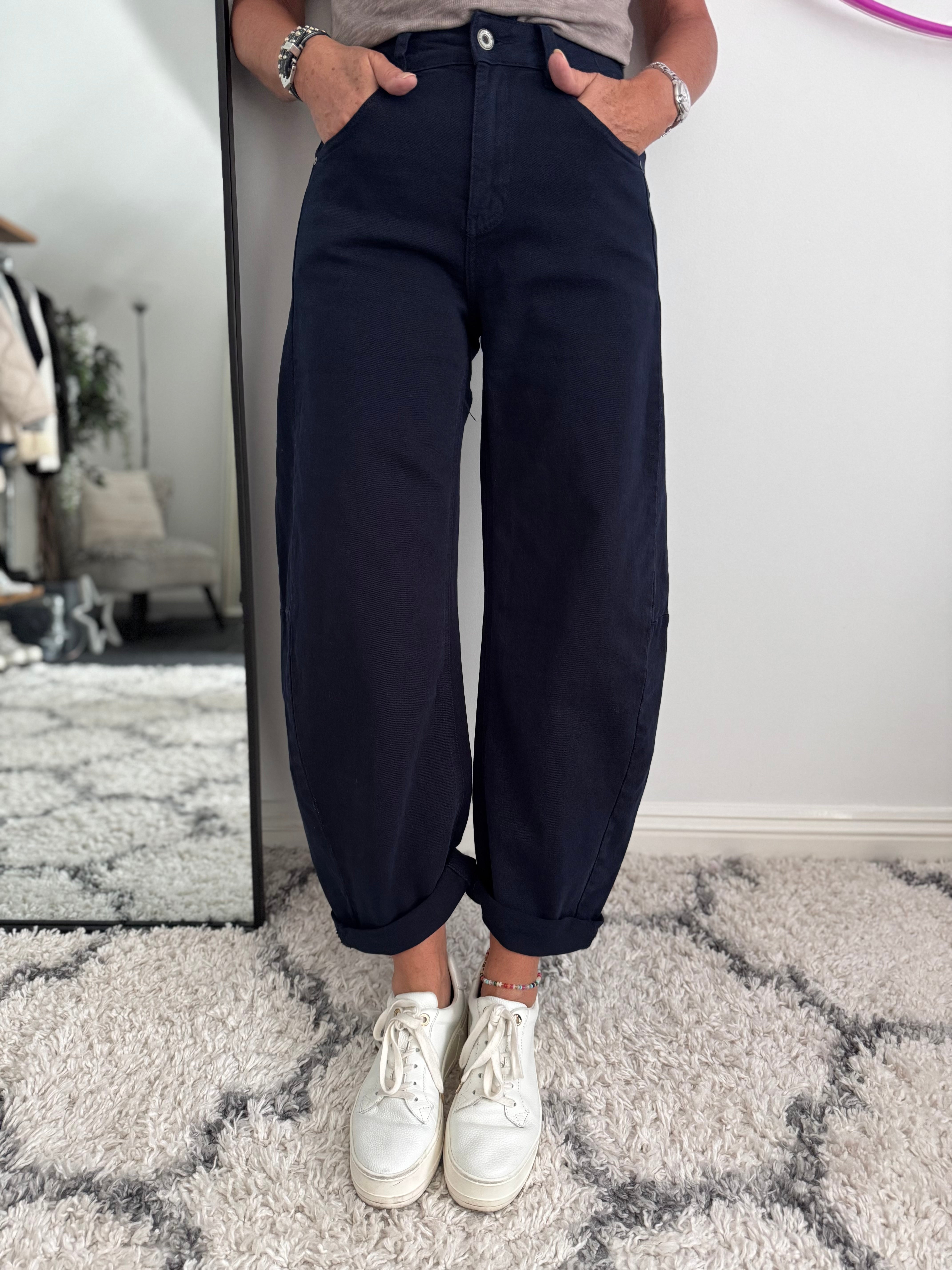 Barrel Leg Jeans in Ink