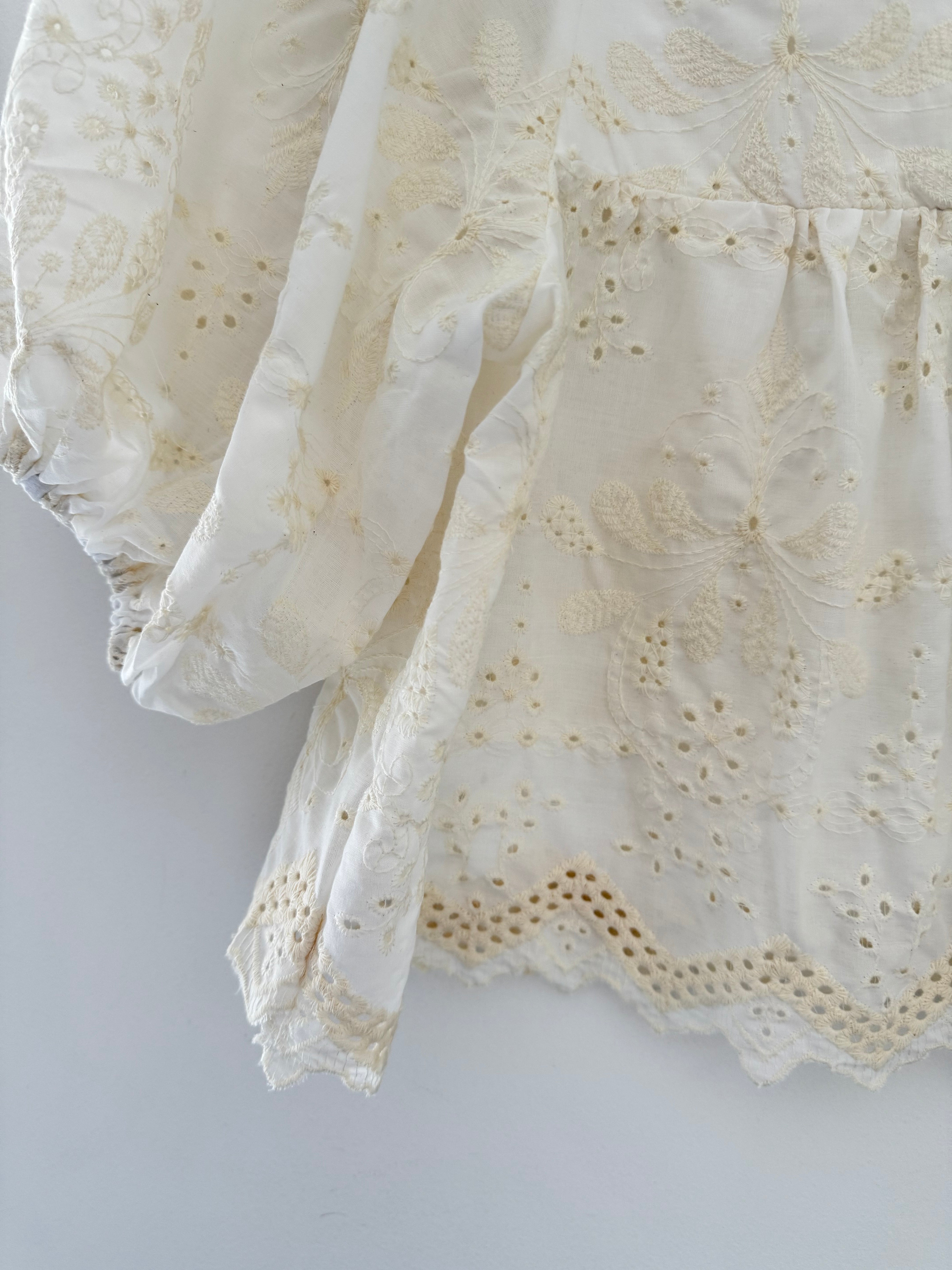 Broderie Anglaise Top in Vanilla