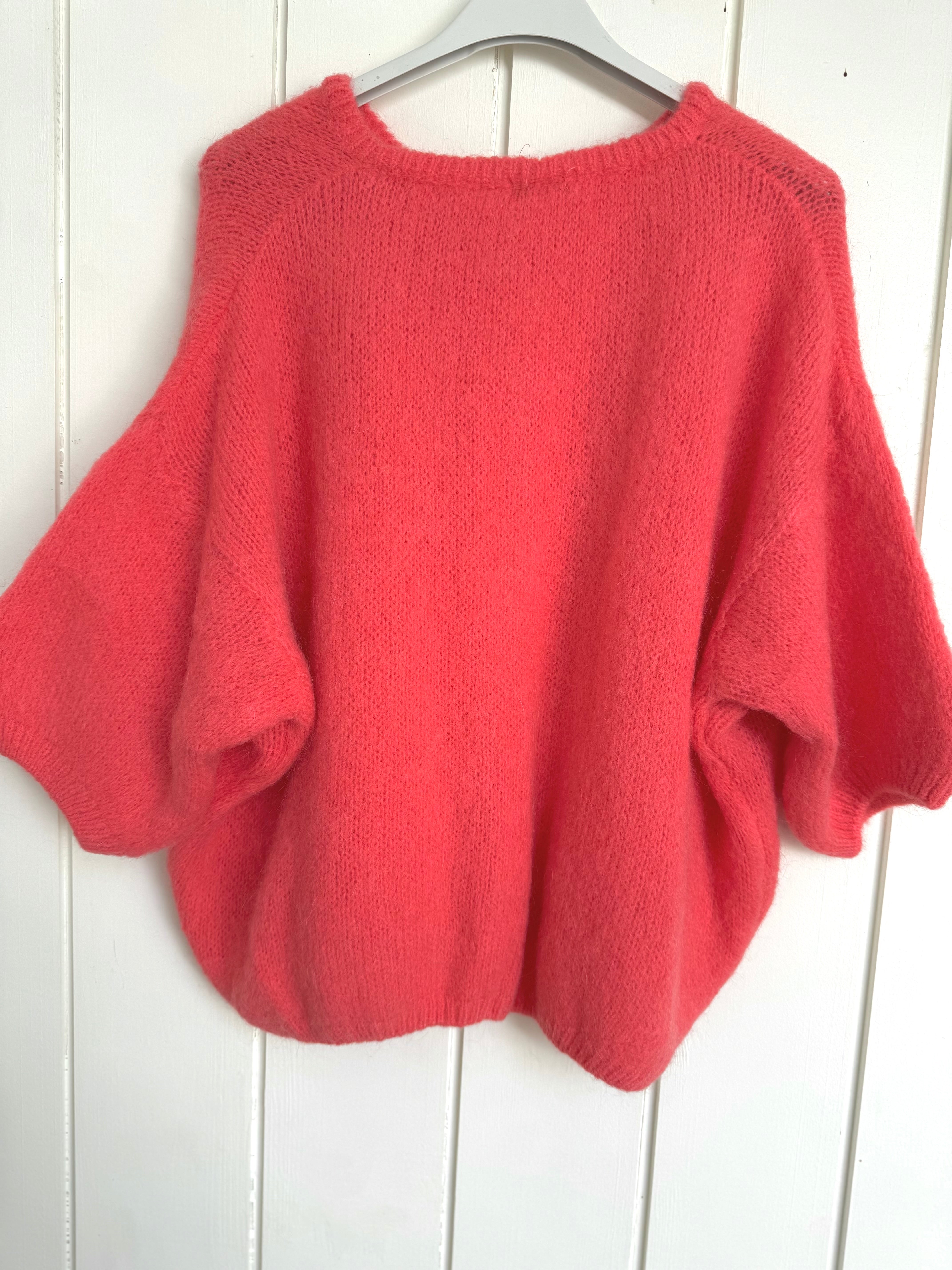 Cropped Sleeve Buttoned Cardi in Coral