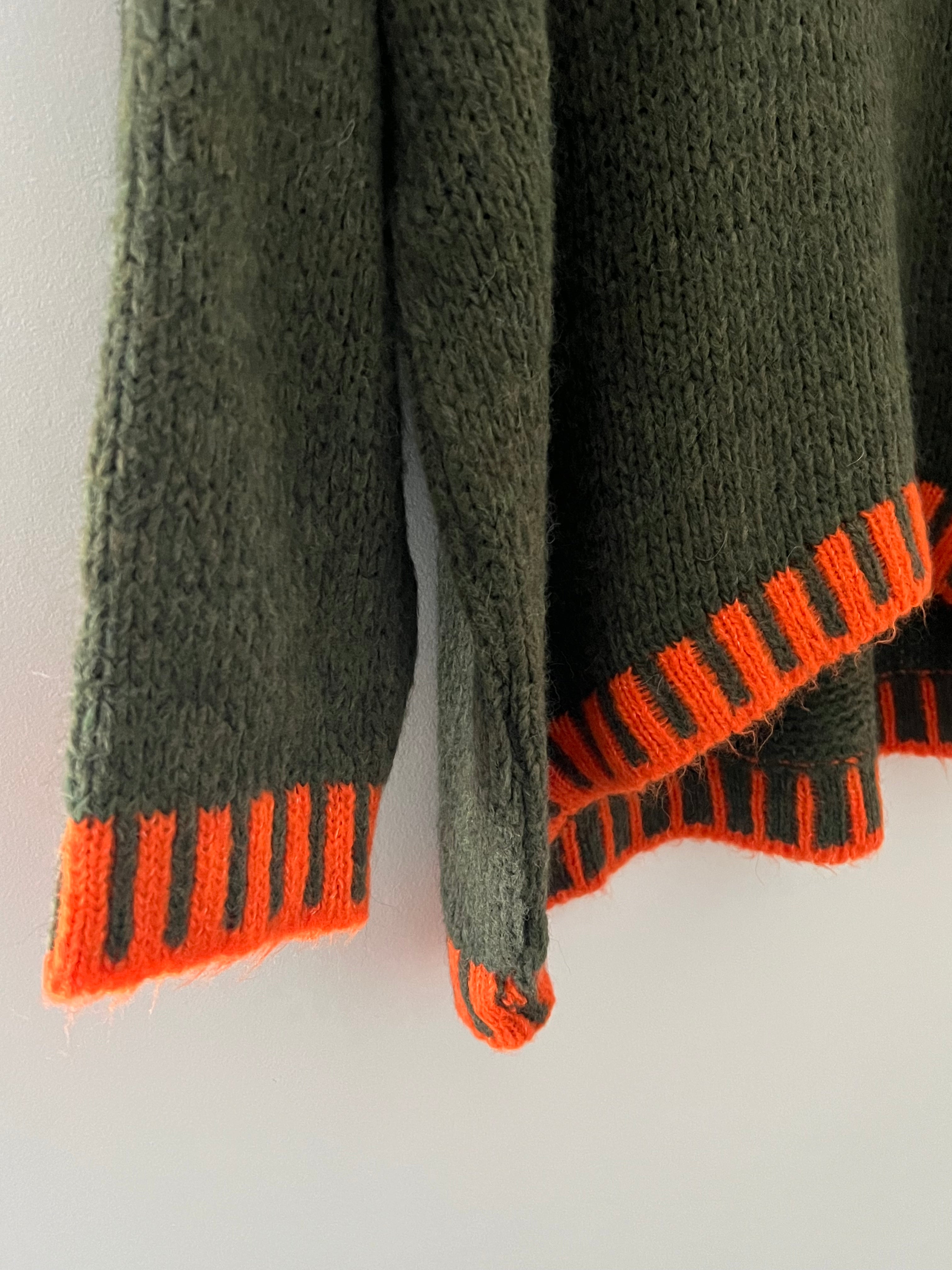 Stunning Jumper in Khaki & Orange