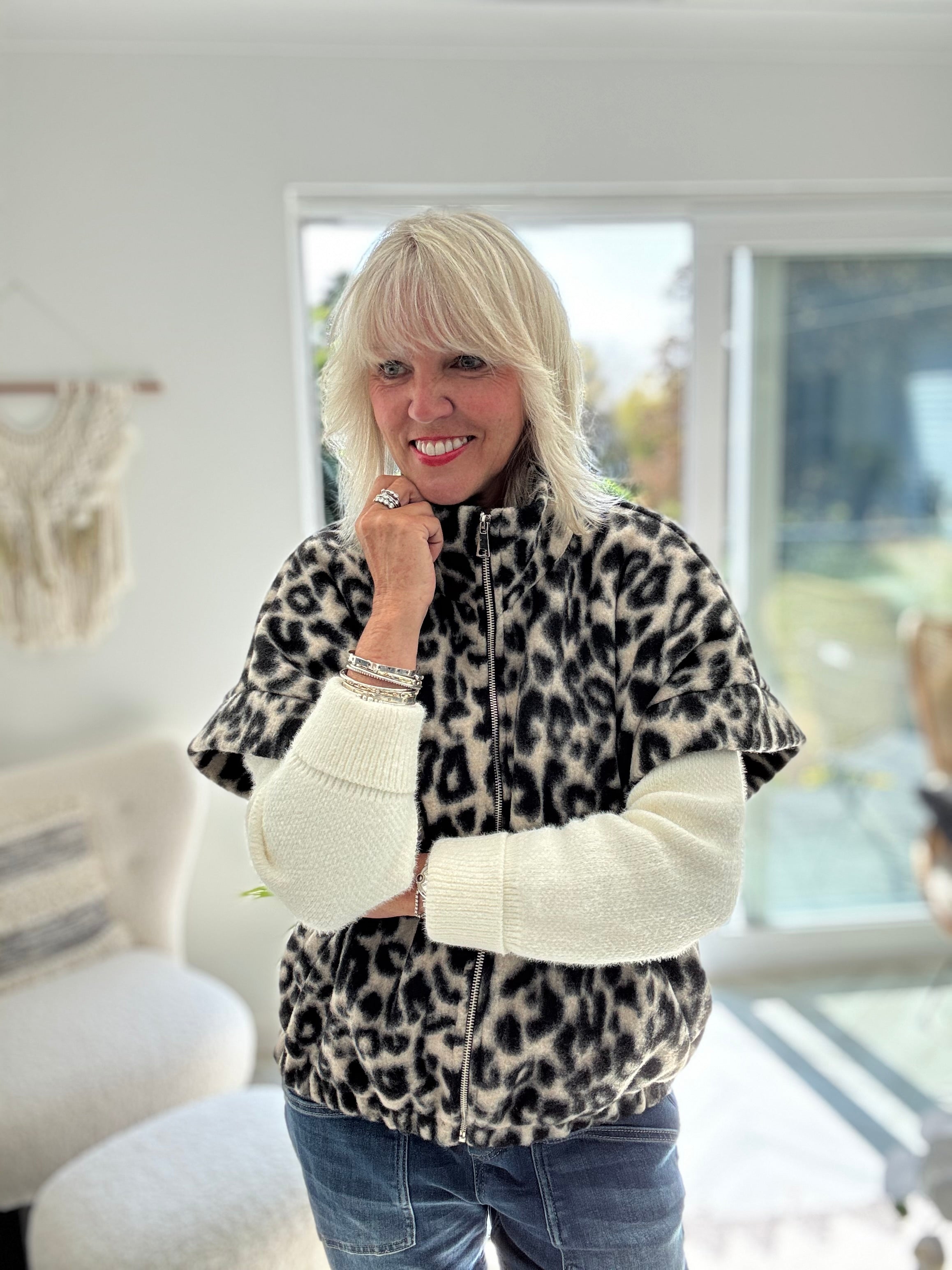 Cosy Gilet Jacket in Leopard