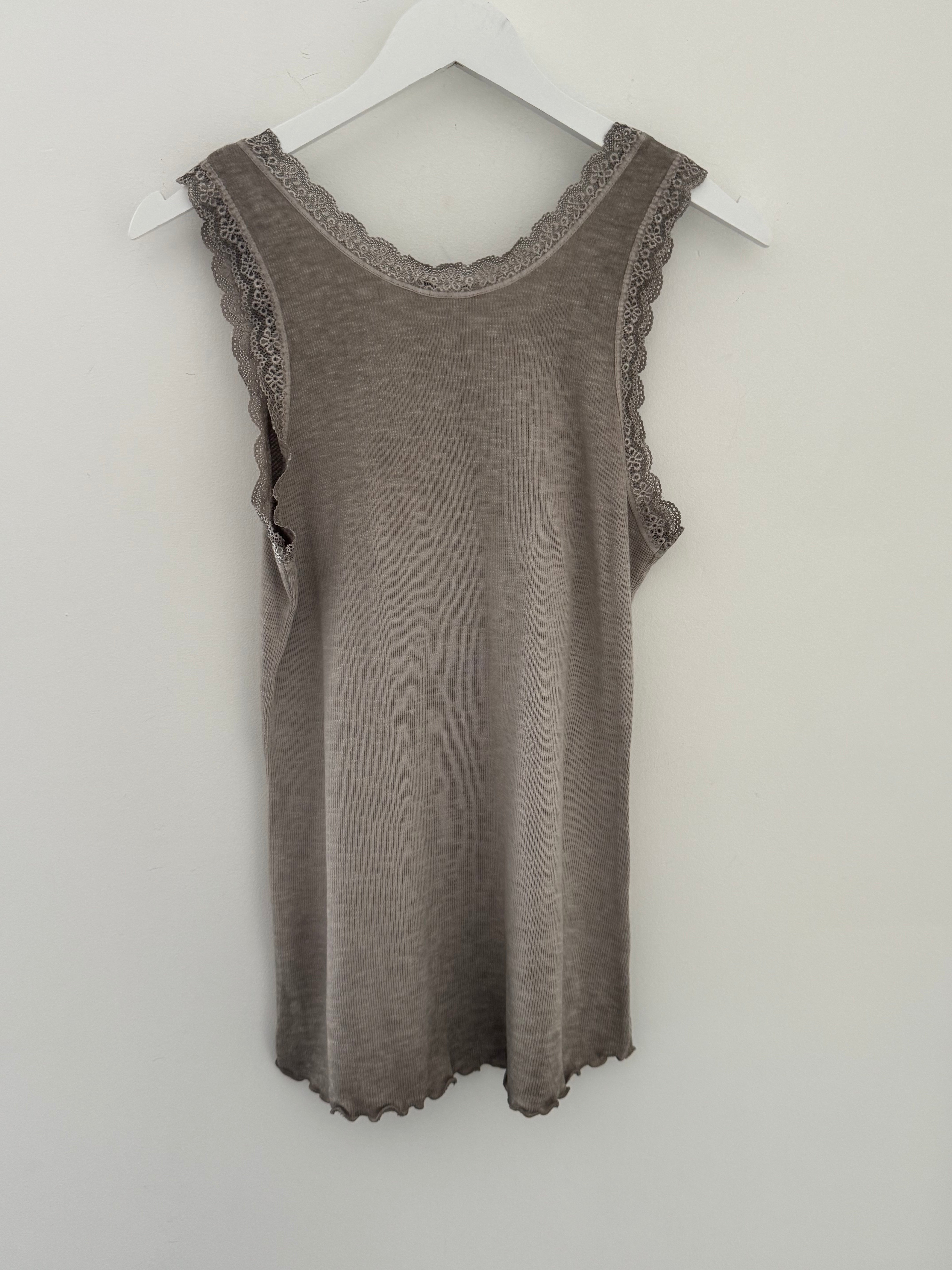 Luxe Ribbed Vest in Soft Mocha