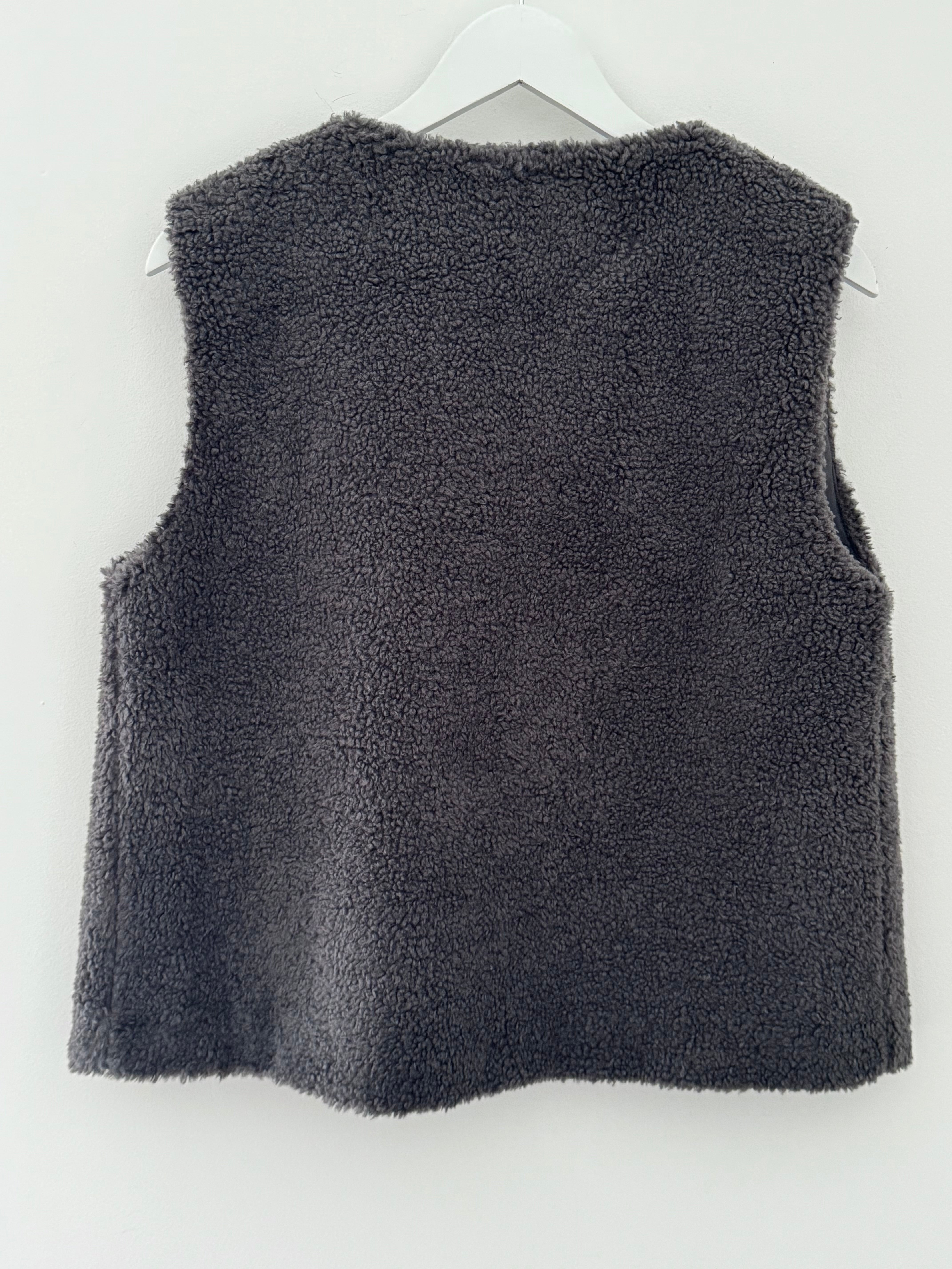 Luxe Teddy Gilet in Cocoa Grey