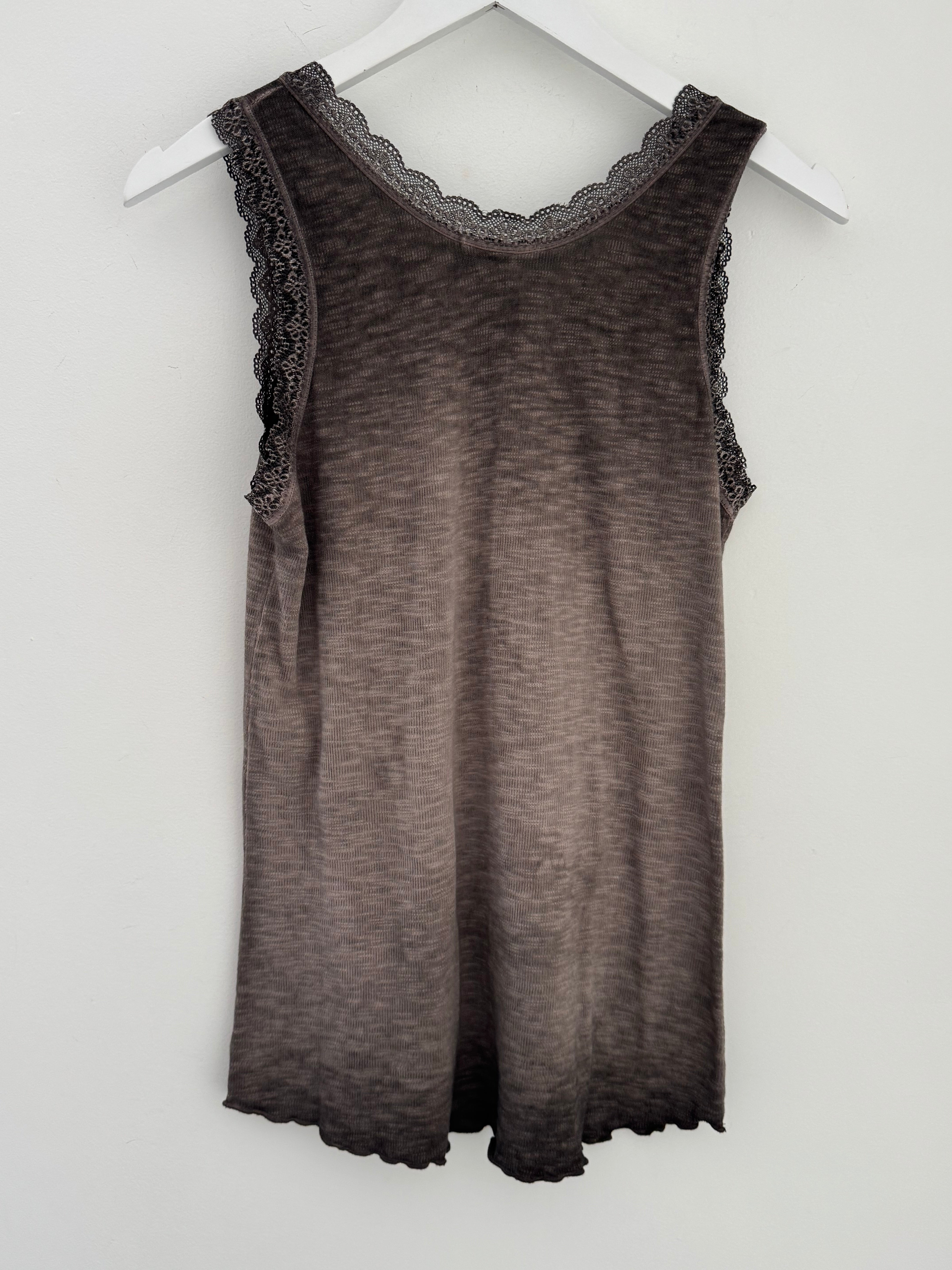 Luxe Ribbed Vest in Vintage Cocoa