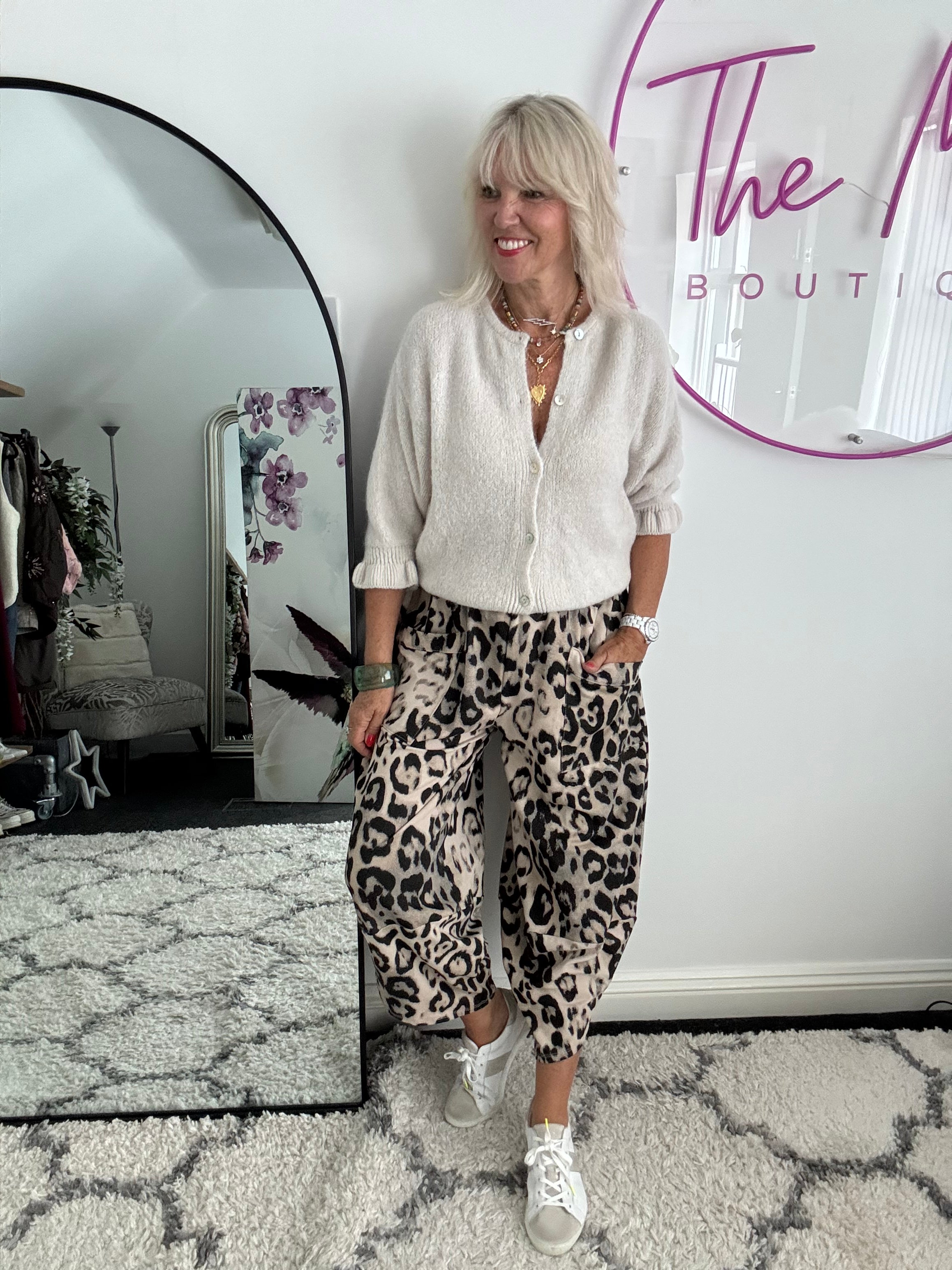 Barrel Stretch Trousers in Mocha Leopard