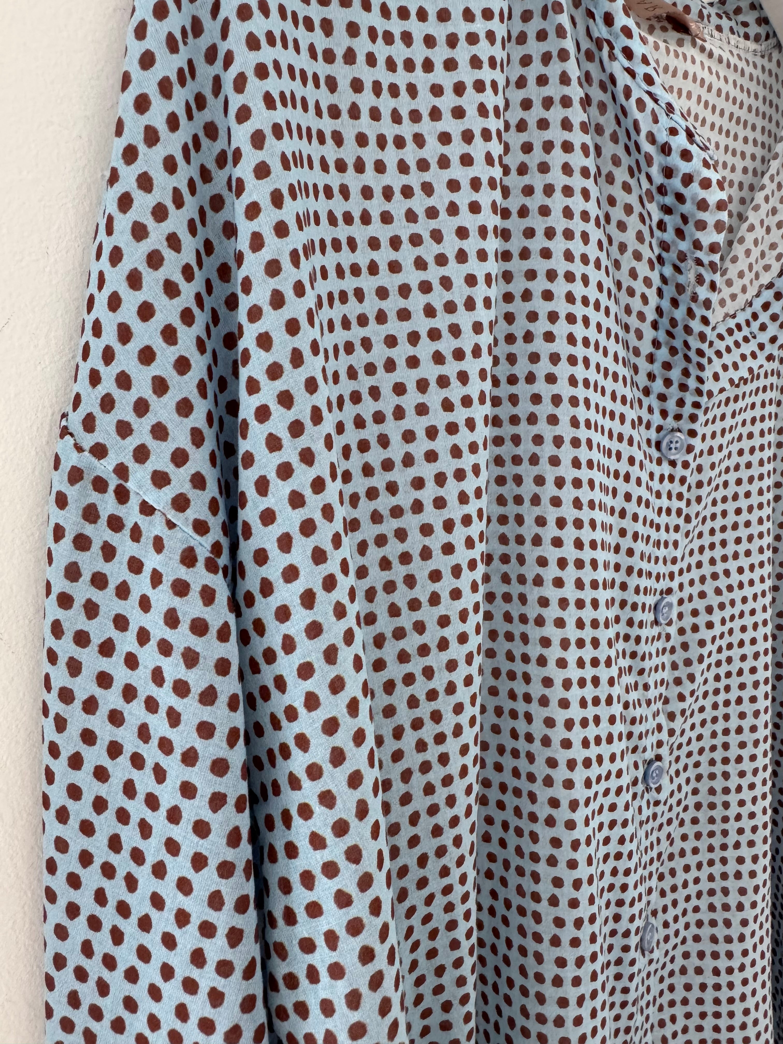 Lawn Cotton Dotty Shirt in Blue & Cocoa