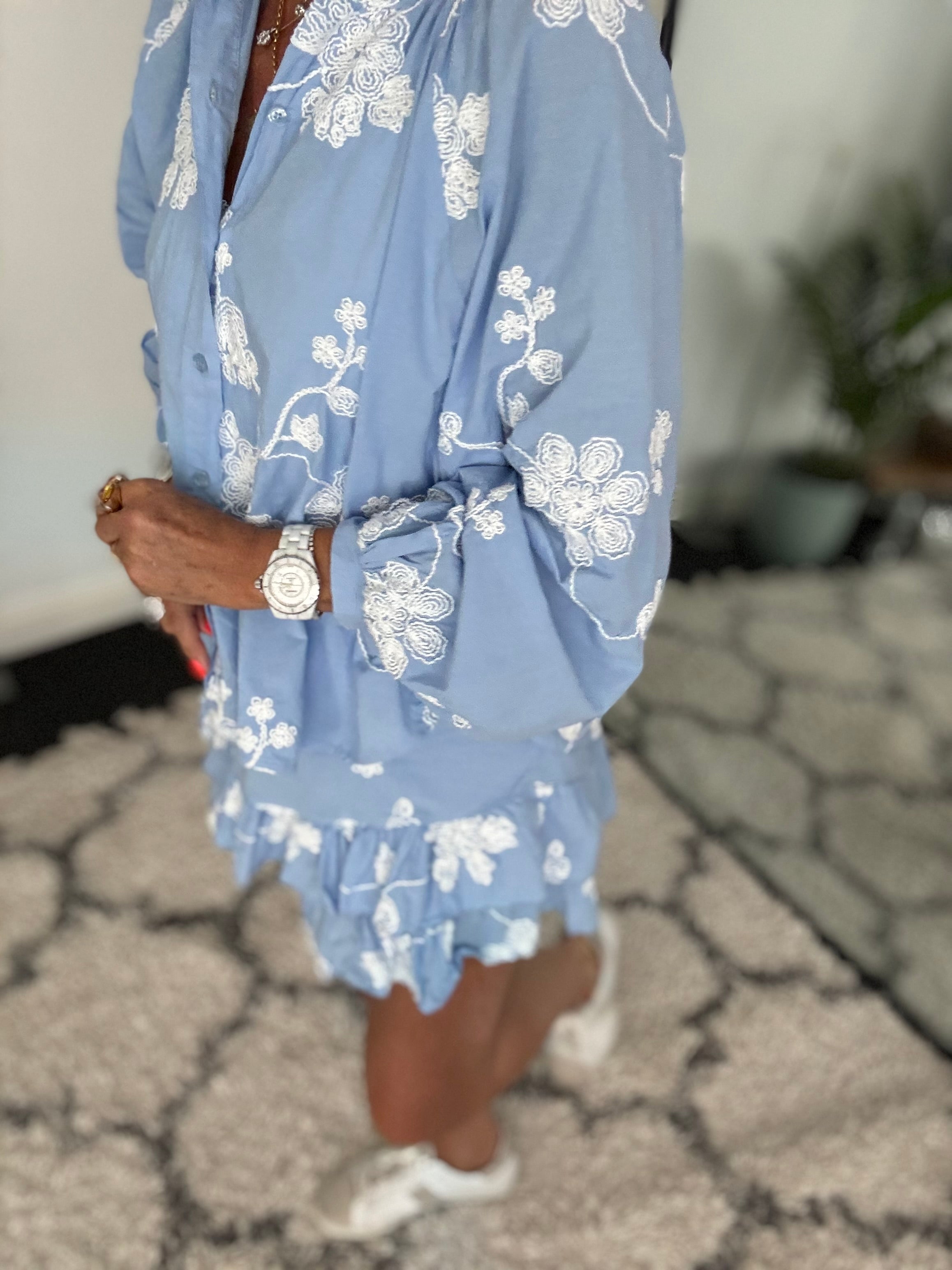 Luxe Embroidered Blouse & Rara in Blue