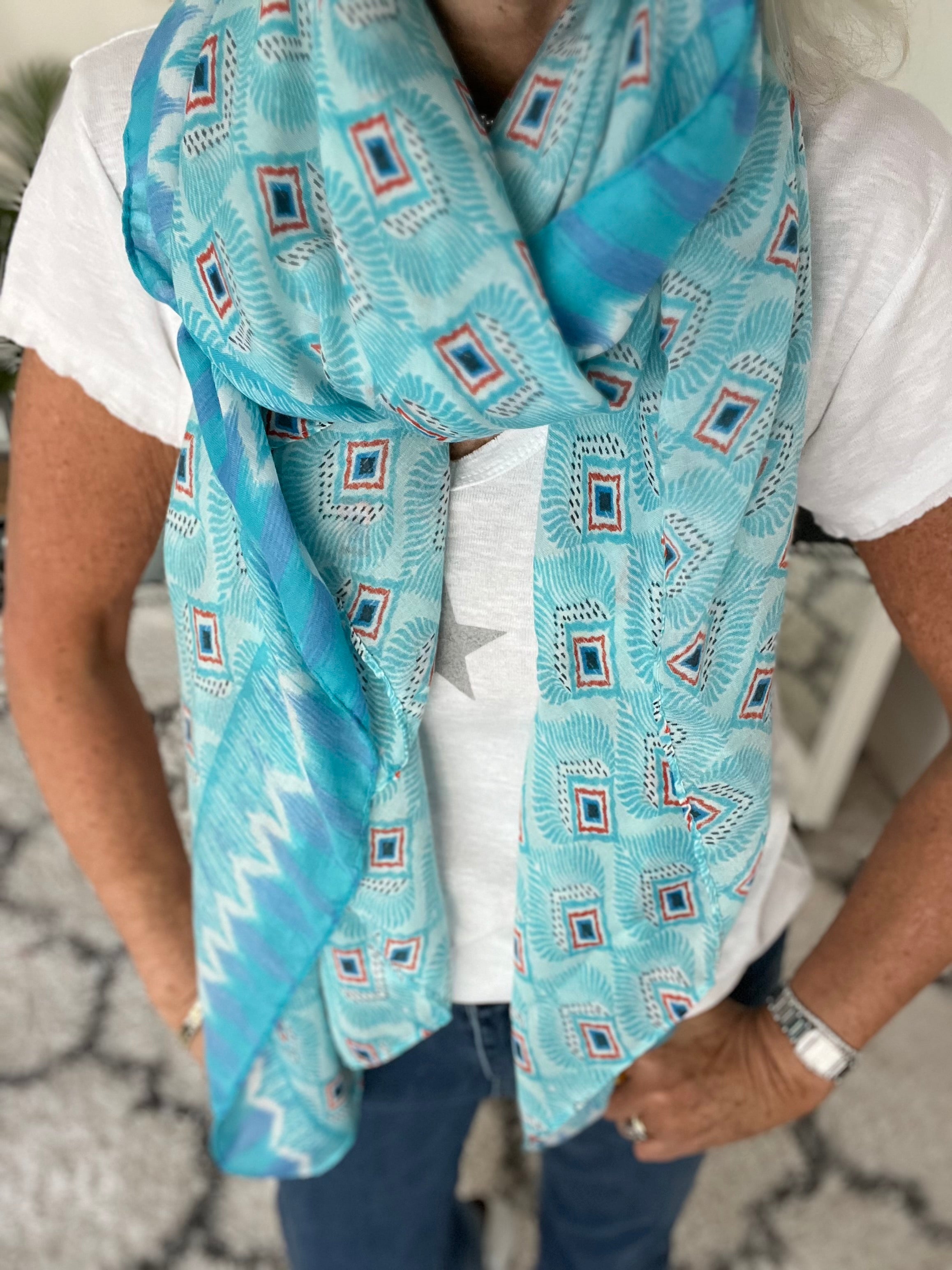 Diamond Pattern Scarf in Turquoise