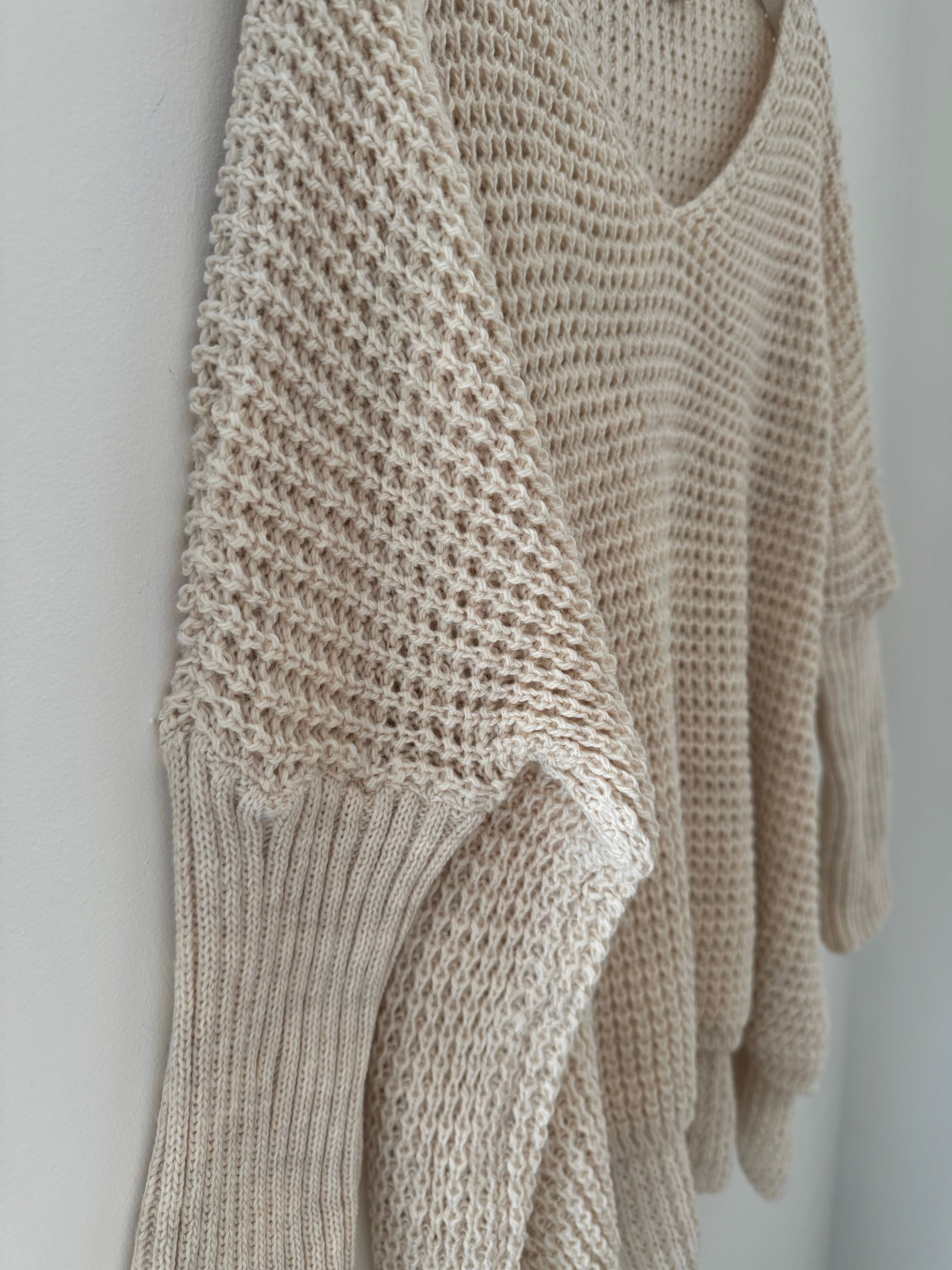 V Neck Waffle Knit in Ecru