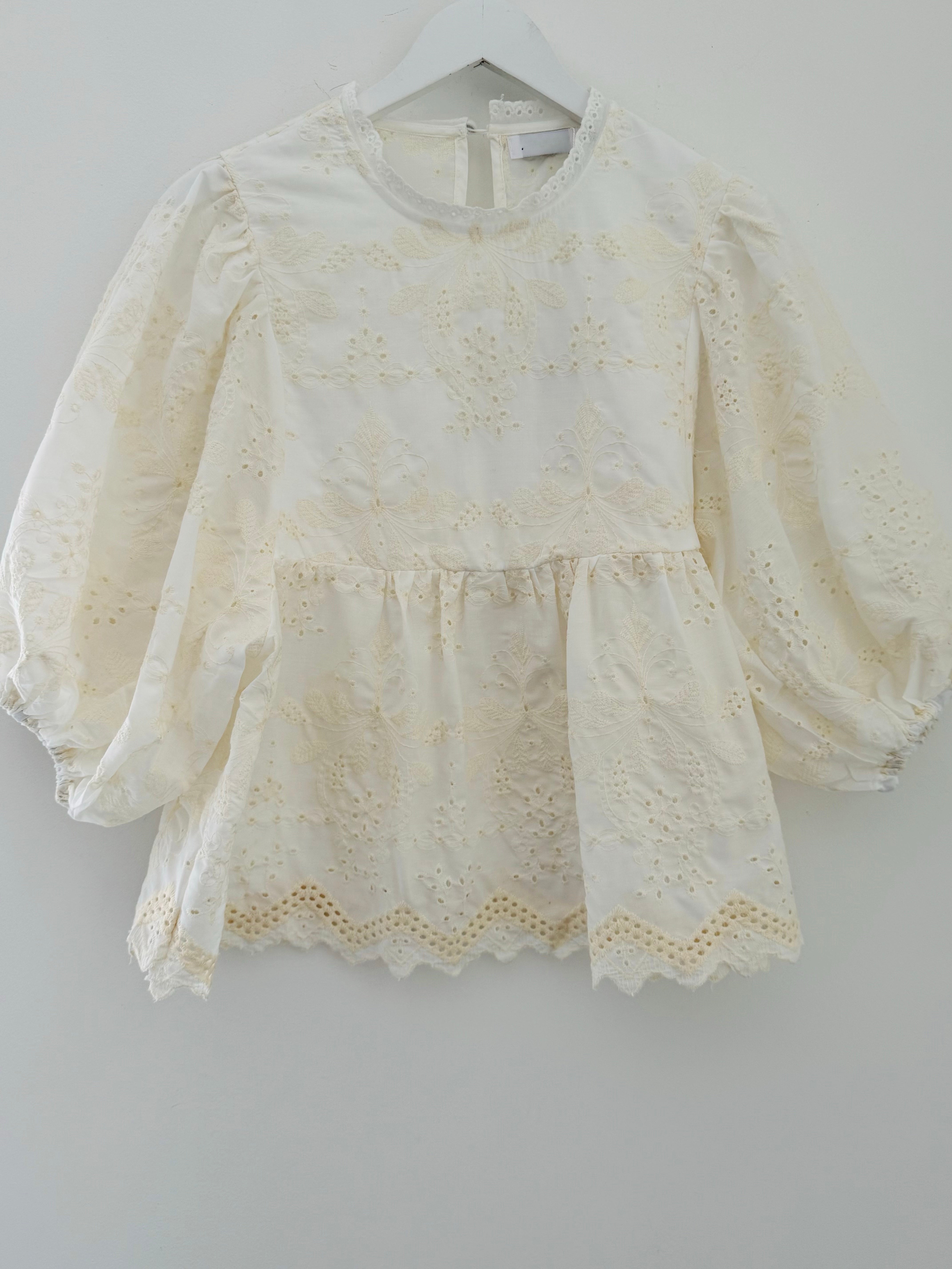 Broderie Anglaise Top in Vanilla